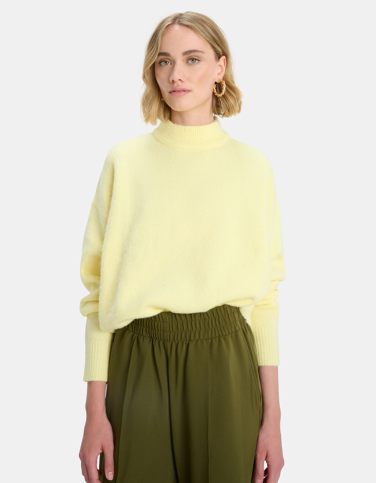 Solid Pullover SHOEBY WOMEN