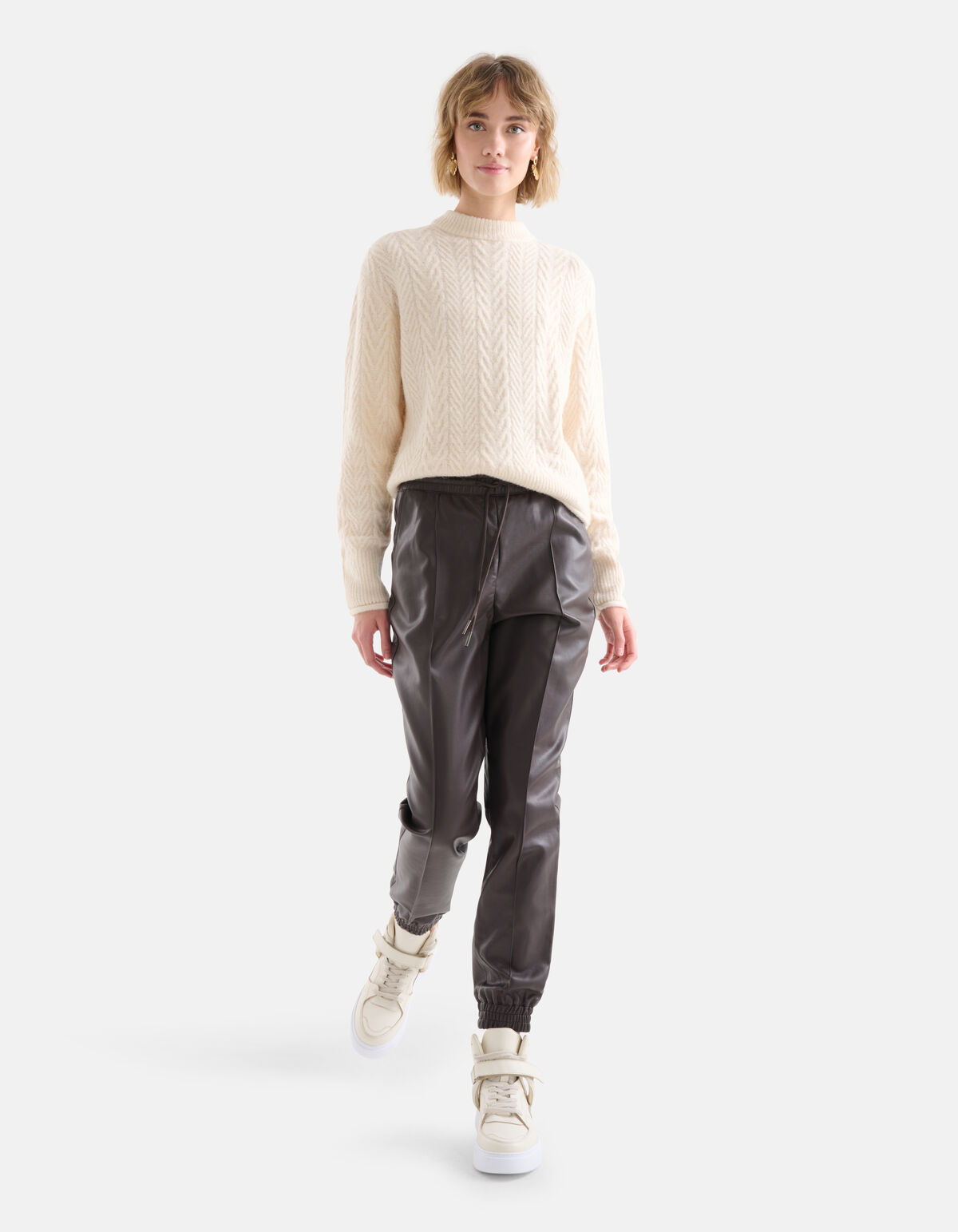 Bijzettafeltje Categorie Slaapkamer Vegan Leren Broek Bruin | Shoeby