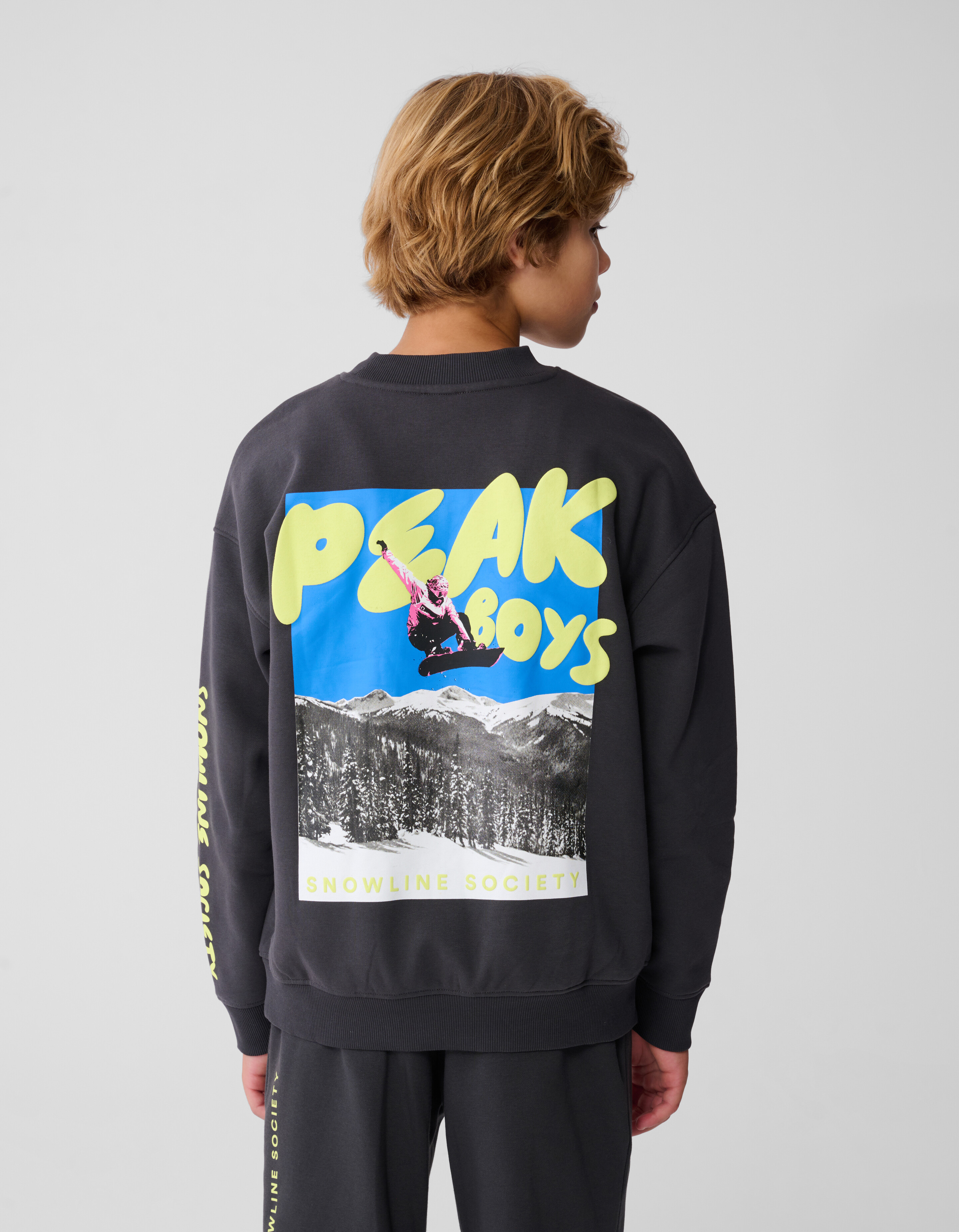 Peak Artwork Sweater Donkergrijs SHOEBY BOYS