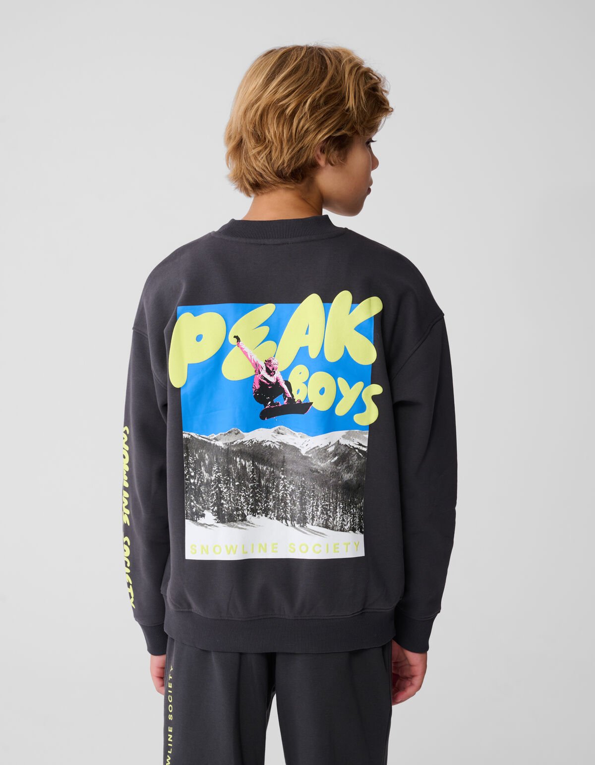 Peak Artwork Sweater Donkergrijs SHOEBY BOYS