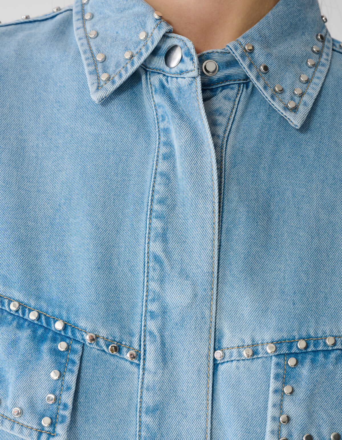 Oversized Studs Denim Blouse Bleached SHOEBY WOMEN