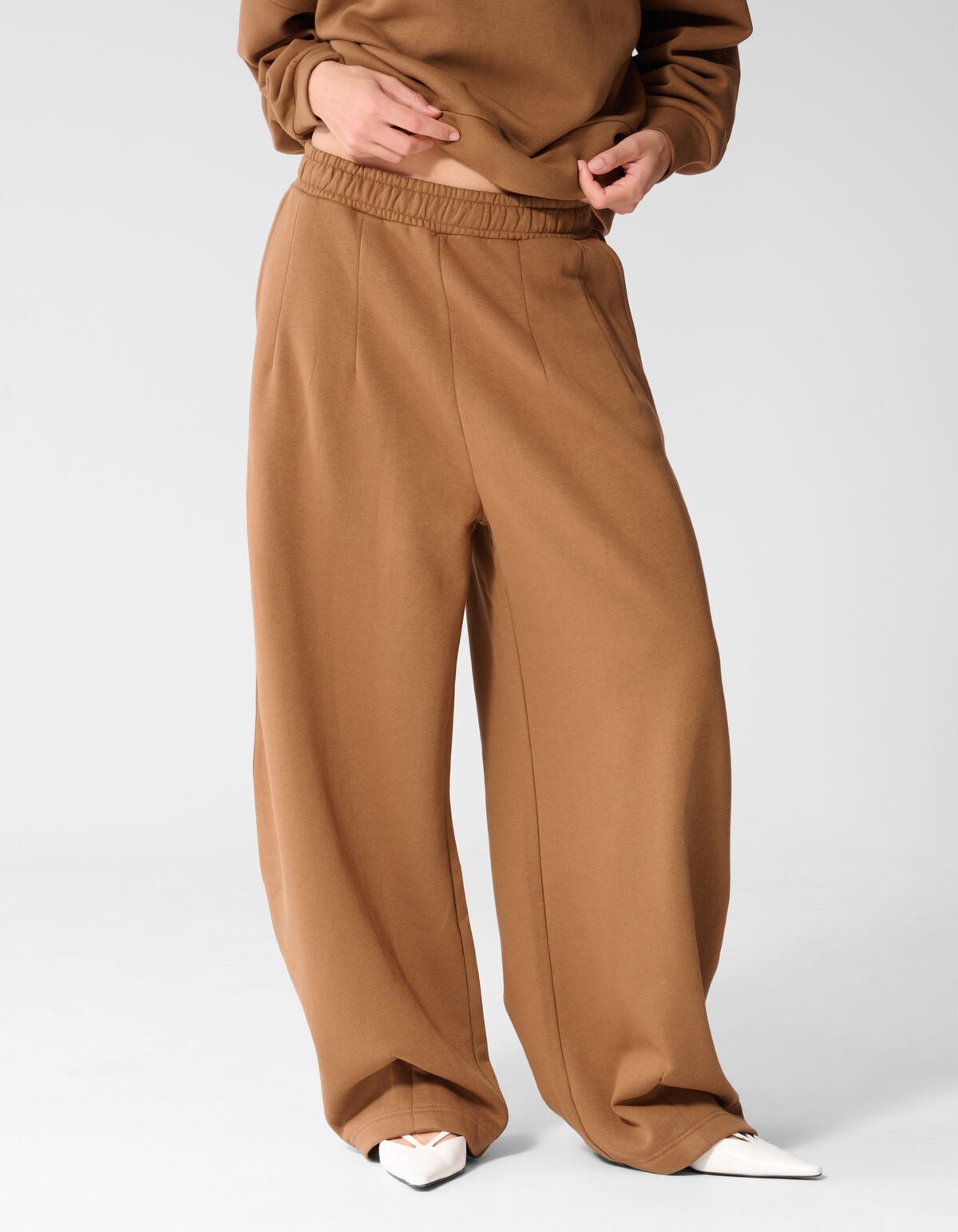 Loose Fit Sweat Broek Bruin SHOEBY WOMEN