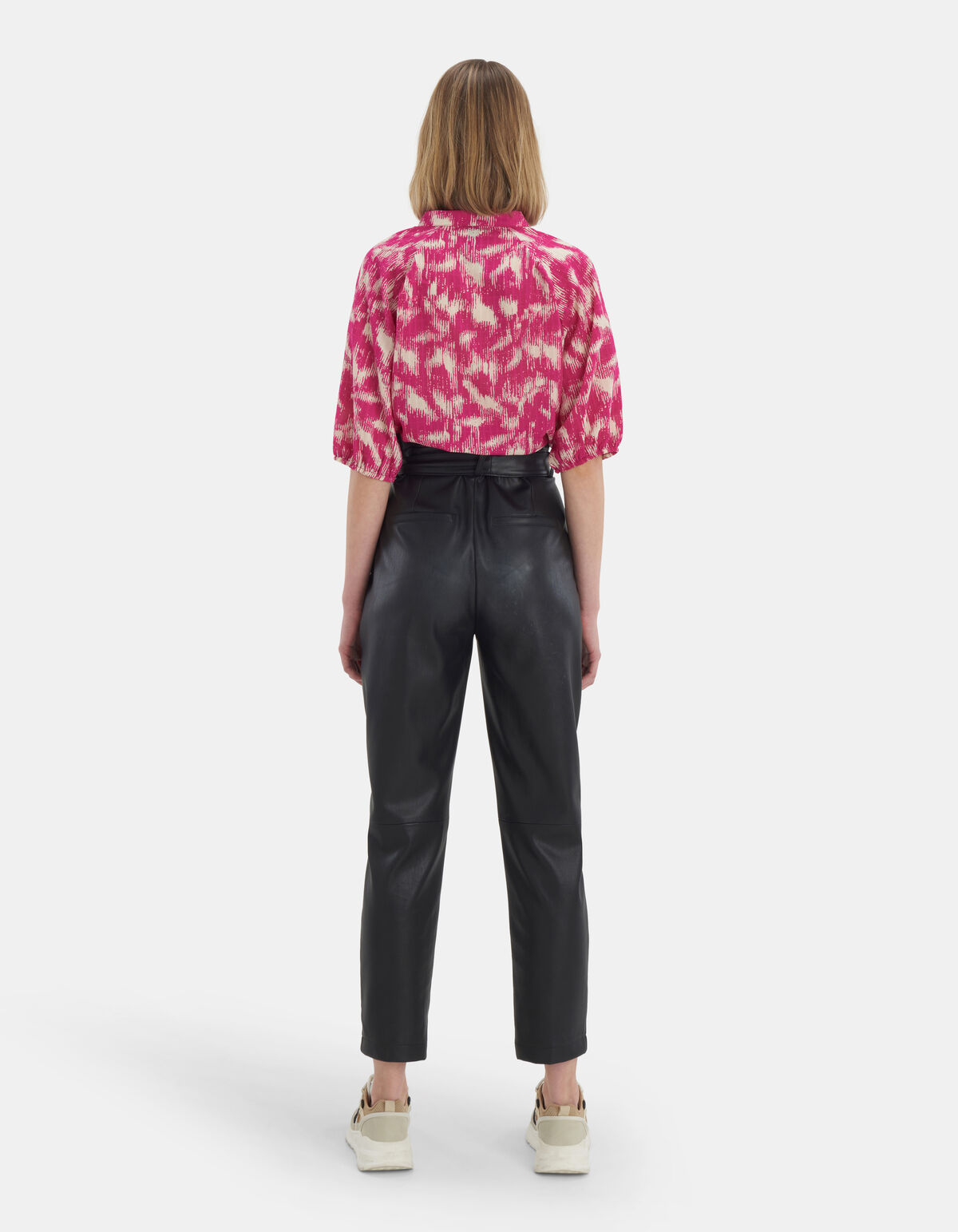 Short Puff Blouse EKSEPT