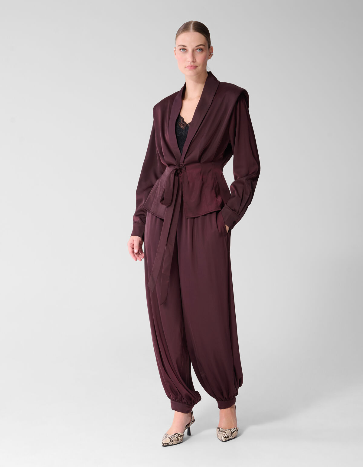 Satijnen Balloon Fit Broek Donkerrood By Mieke SHOEBY WOMEN