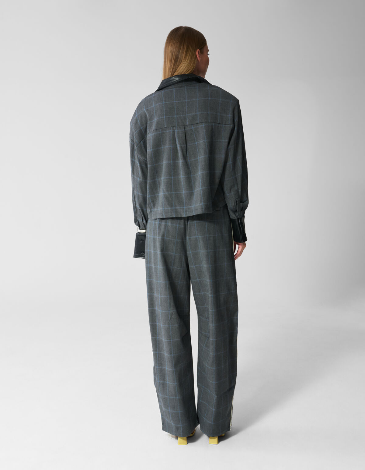 Cropped Ruiten Blouse Donkergrijs SHOEBY WOMEN