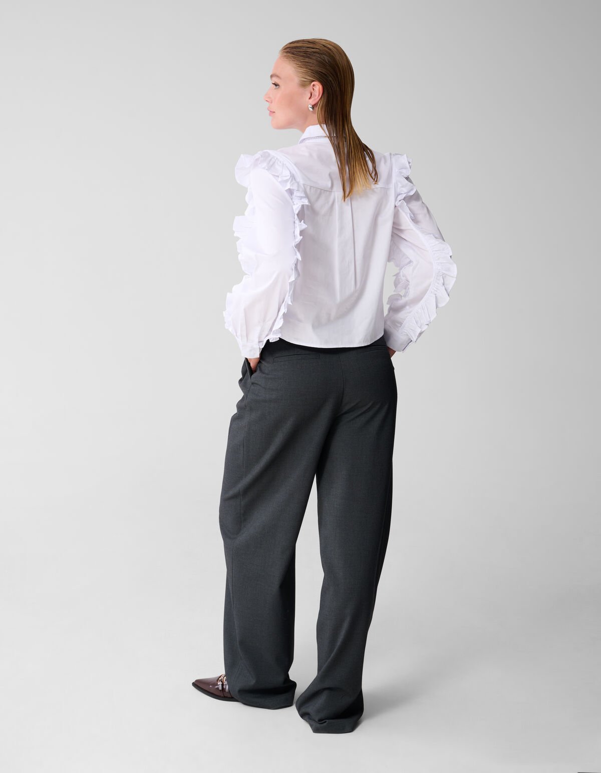 Ruffle Blouse Wit SHOEBY WOMEN