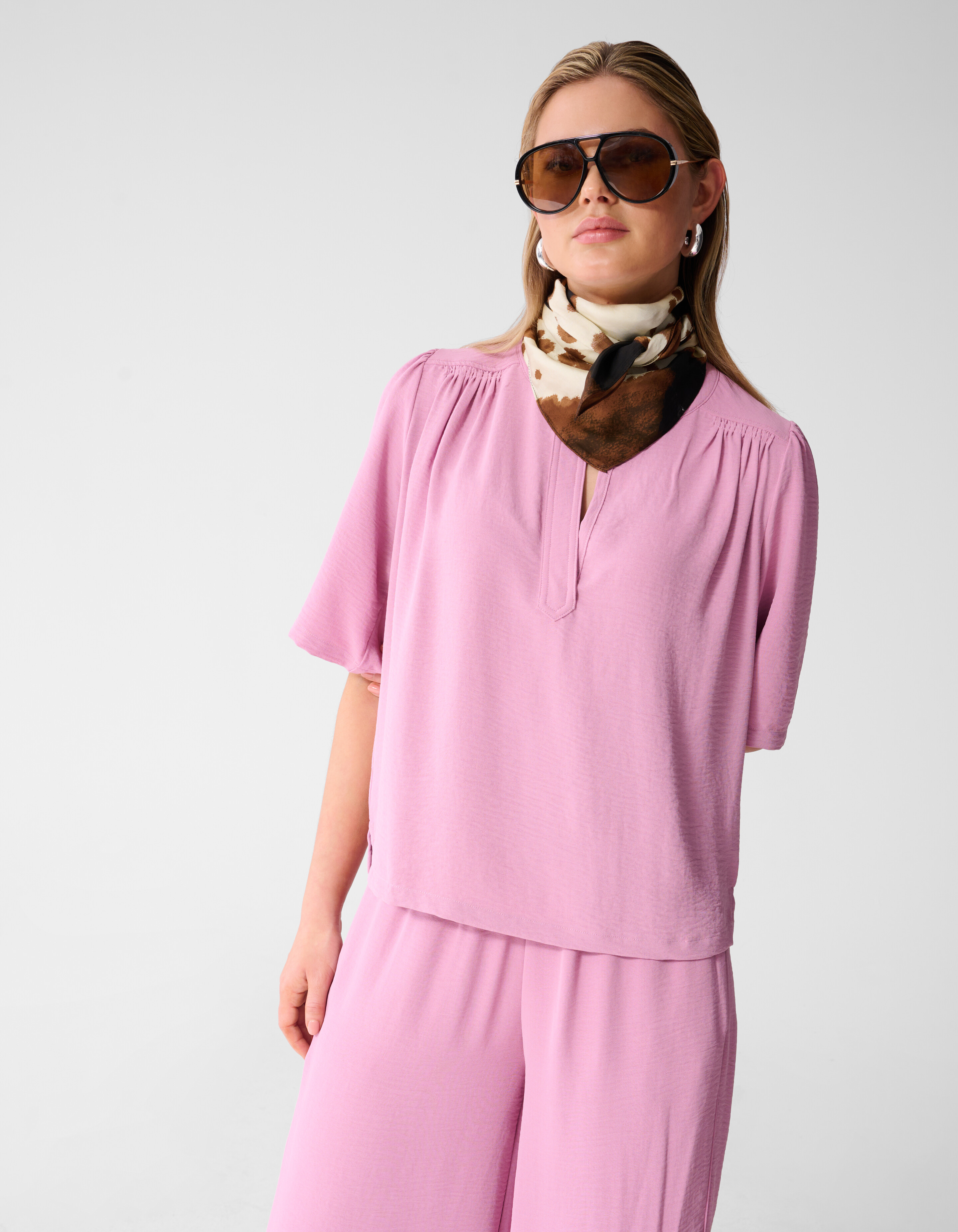 Twist Piping Top Roze SHOEBY WOMEN