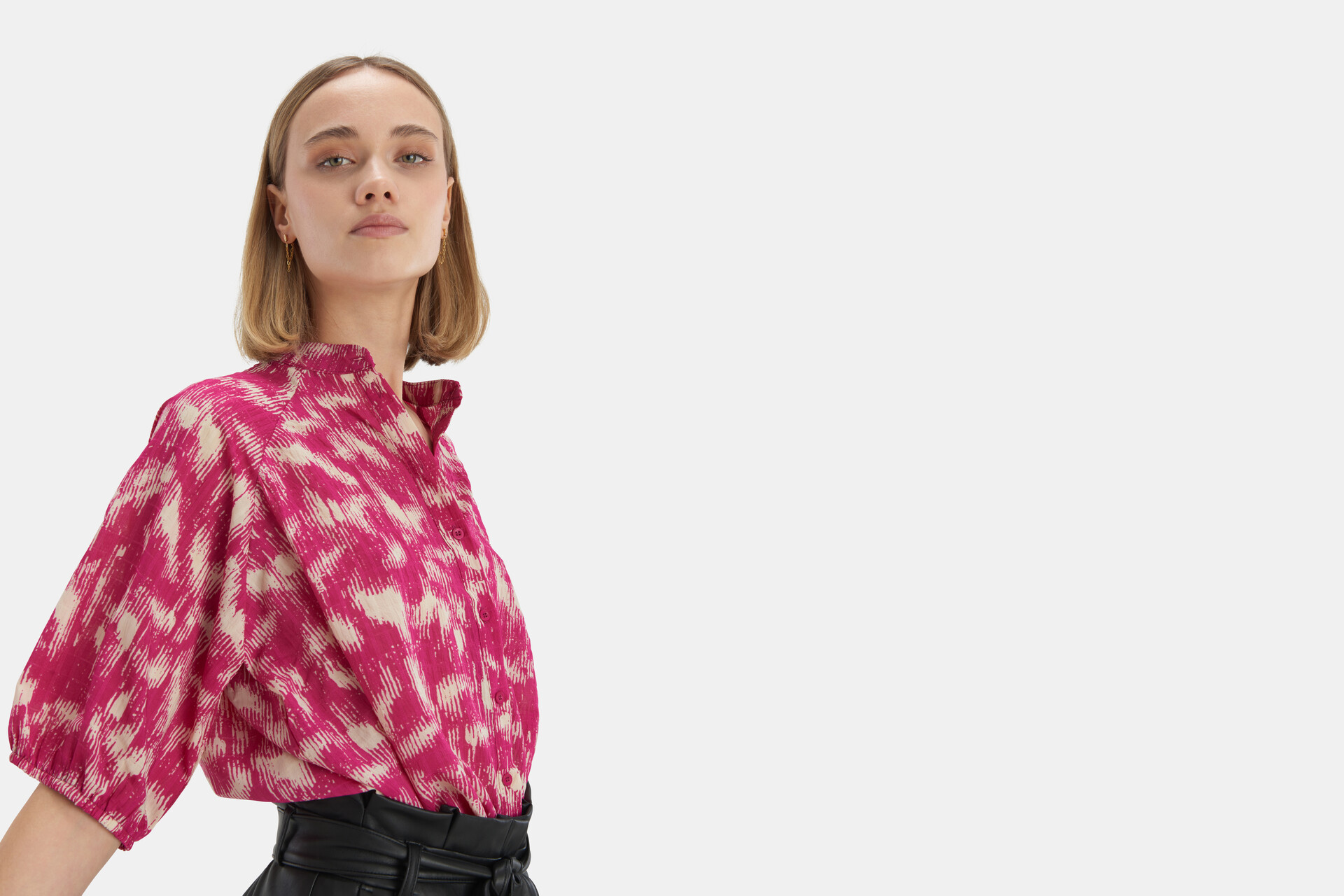 Short Puff Blouse EKSEPT
