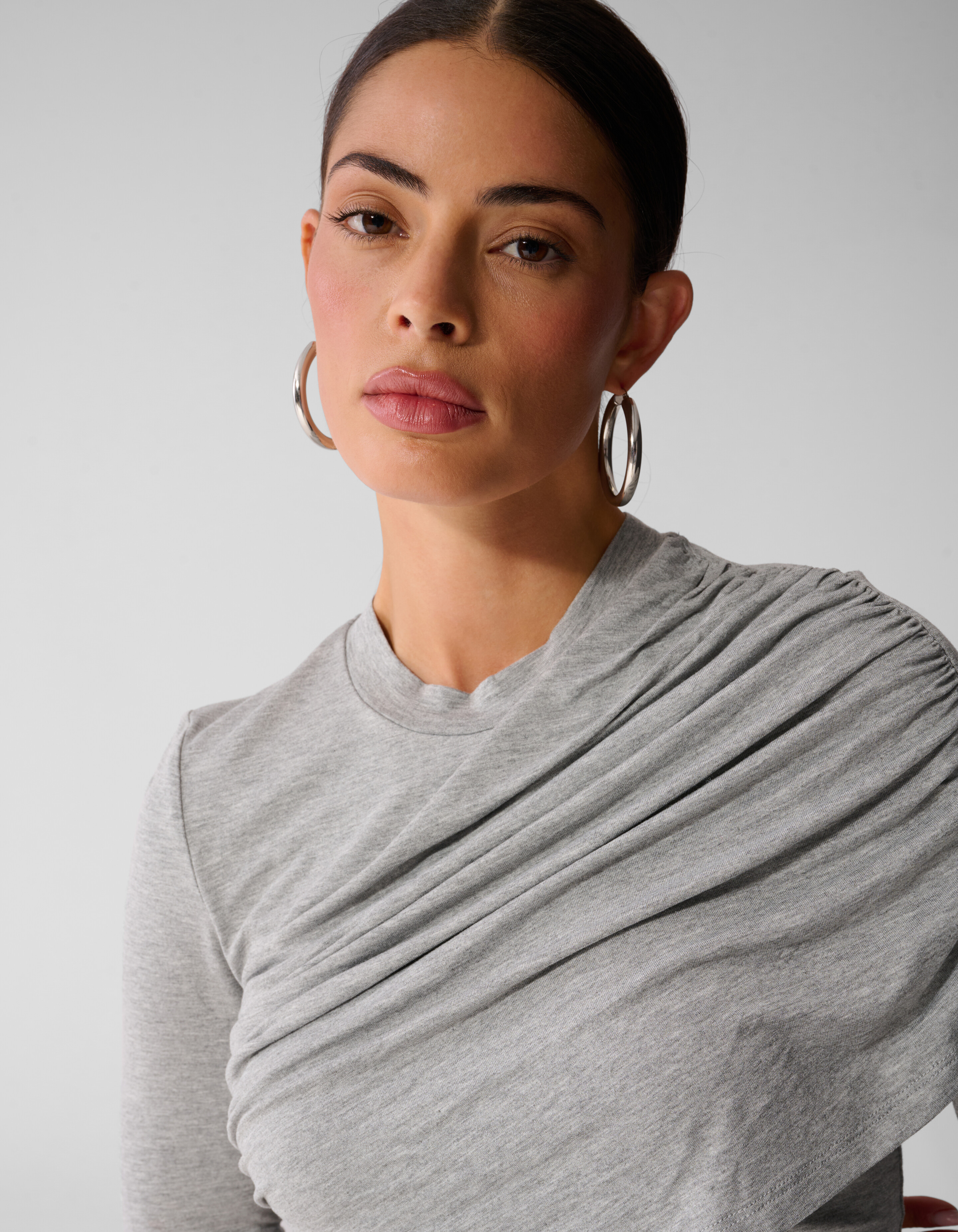 Gedrappeerde Longsleeve Top Grijs By Anna SHOEBY WOMEN