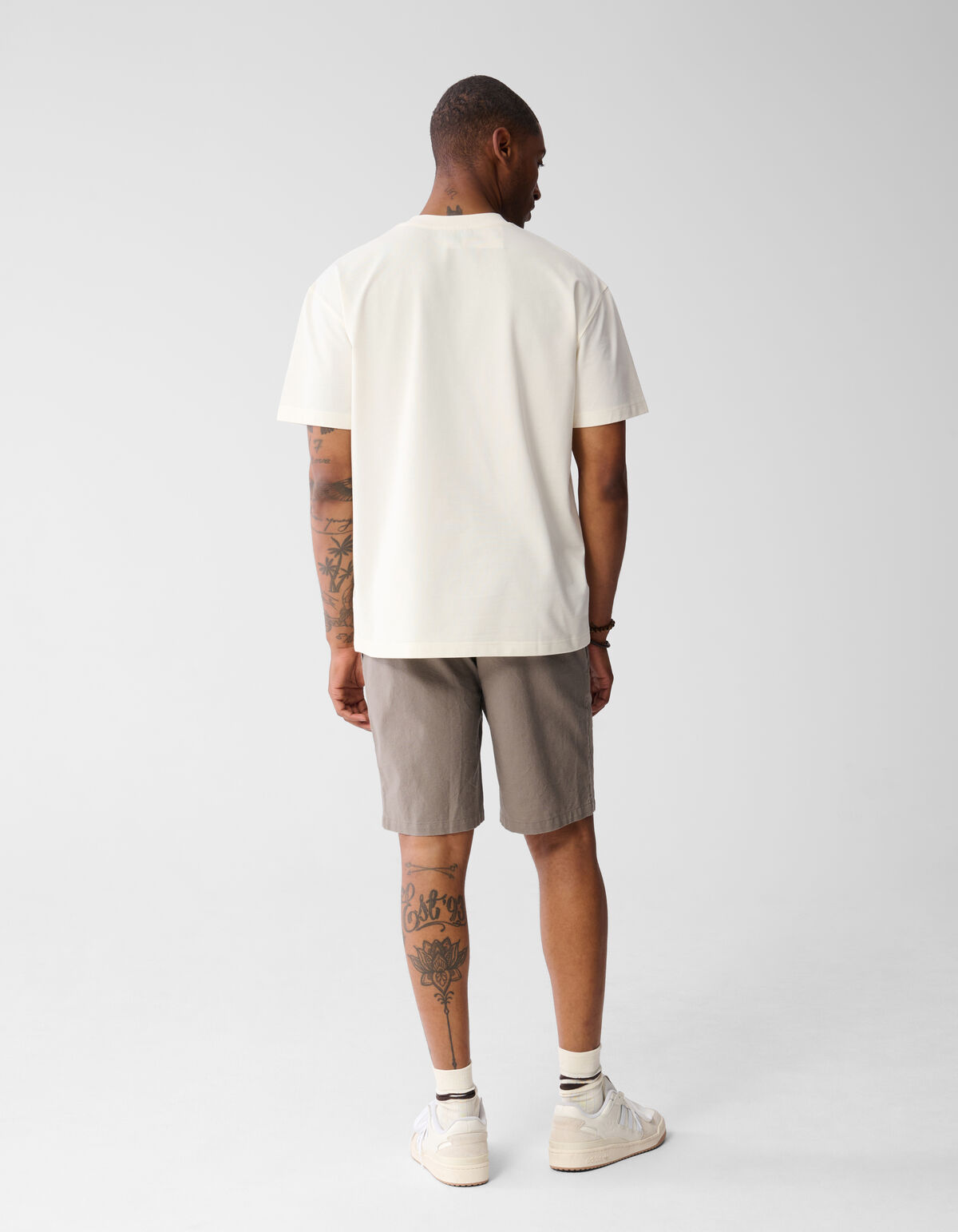 Stitched Artwork T-shirt Gebroken Wit SHOEBY MEN