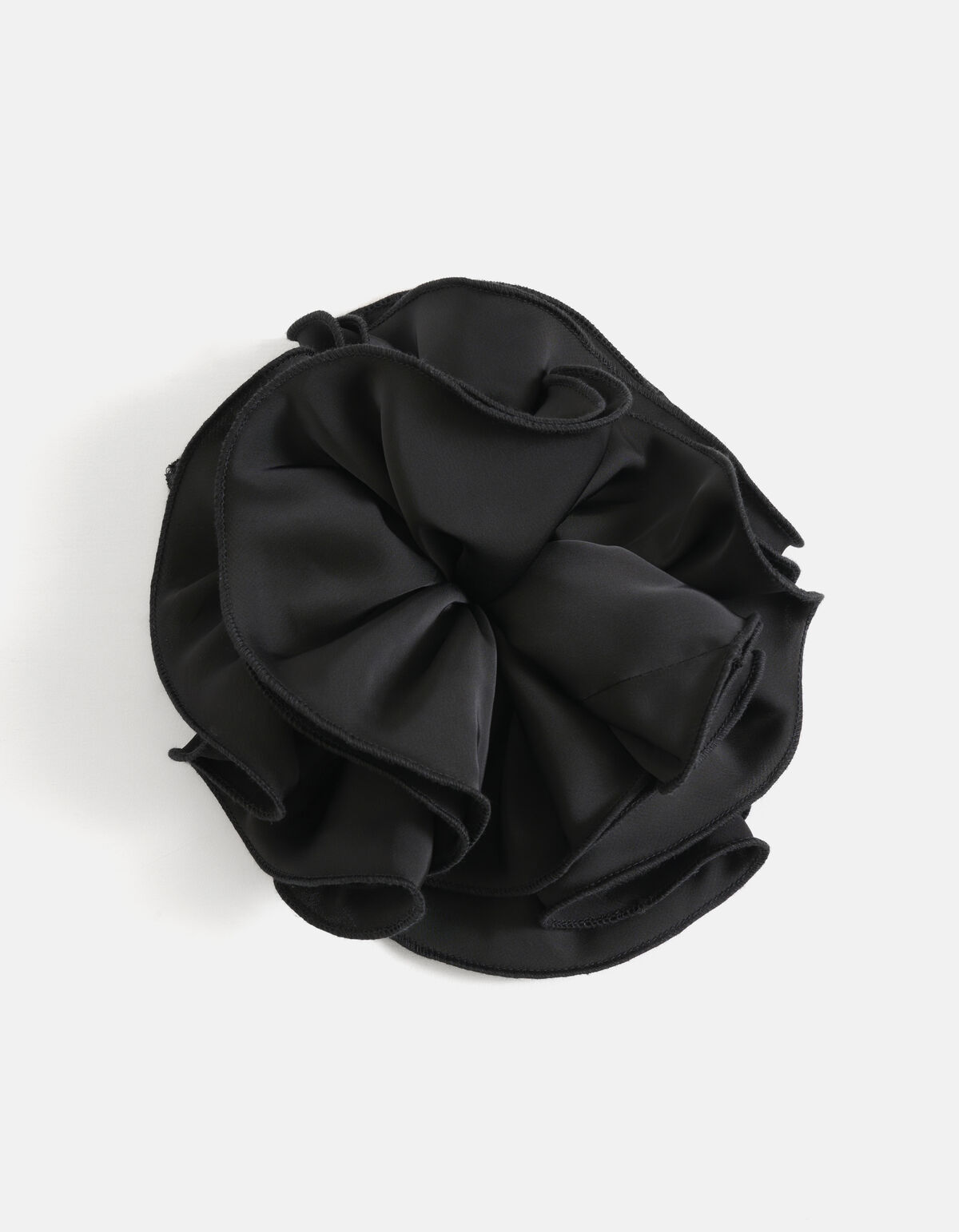 Bloemen Broche Zwart By Lonneke SHOEBY ACCESSOIRES