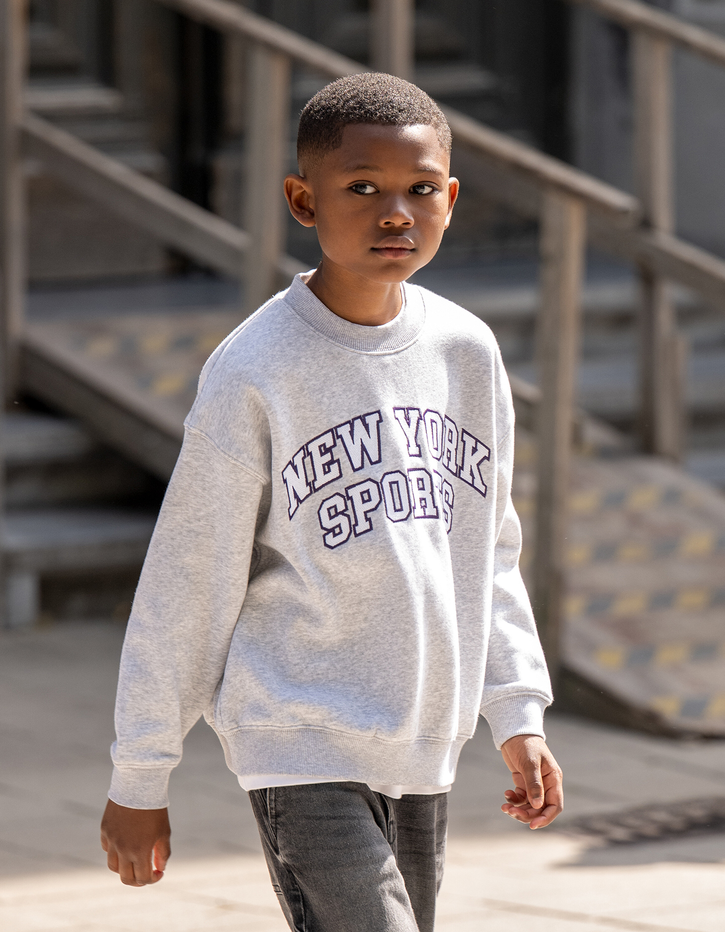 New York Artwork Sweater Lichtgrijs SHOEBY BOYS