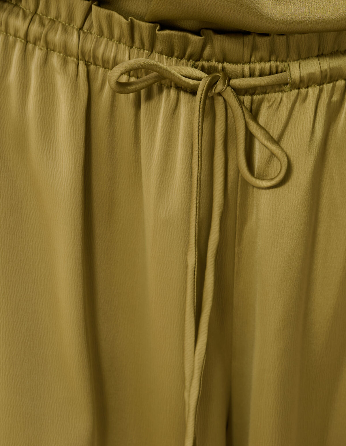 Satijnen Loose Fit Broek Groen By Fred SHOEBY WOMEN