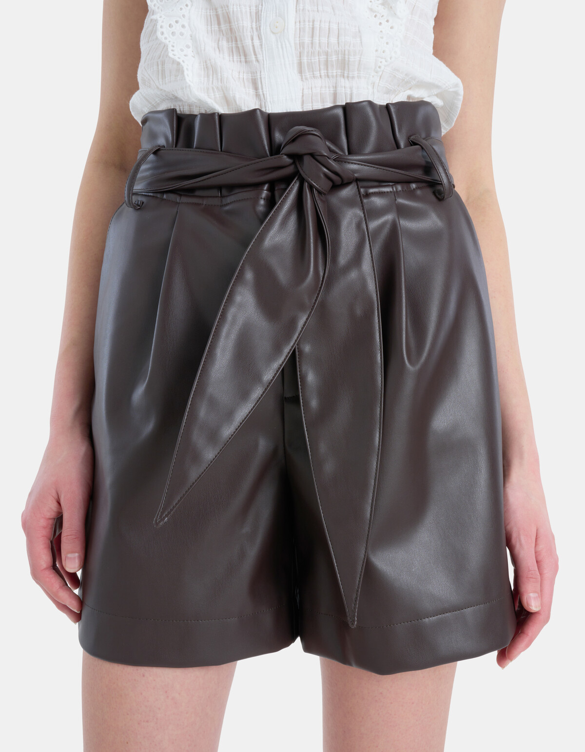 Vegan Leather Paperbag Short EKSEPT