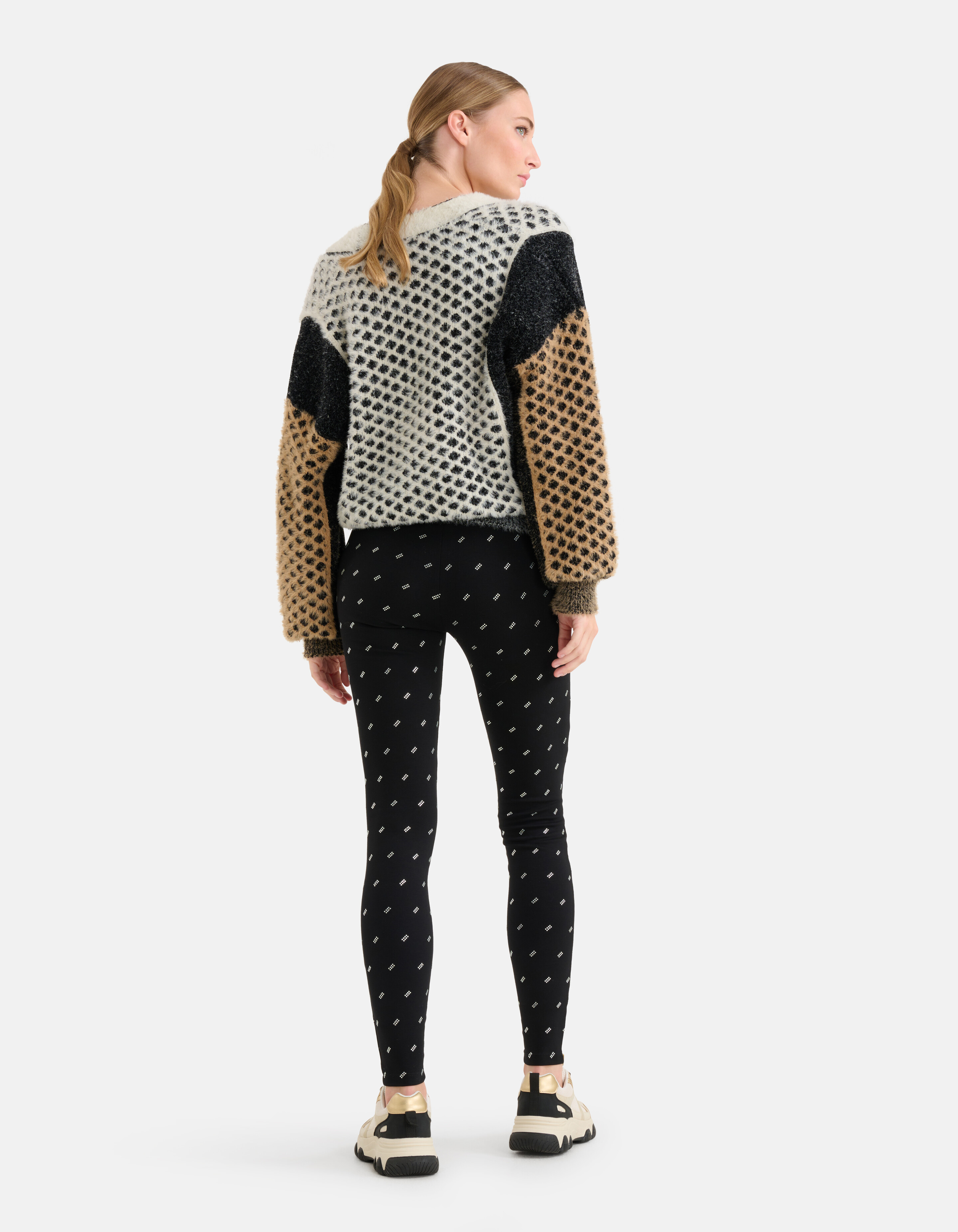 Soft Jacquard Vest Zwart By Mieke SHOEBY WOMEN