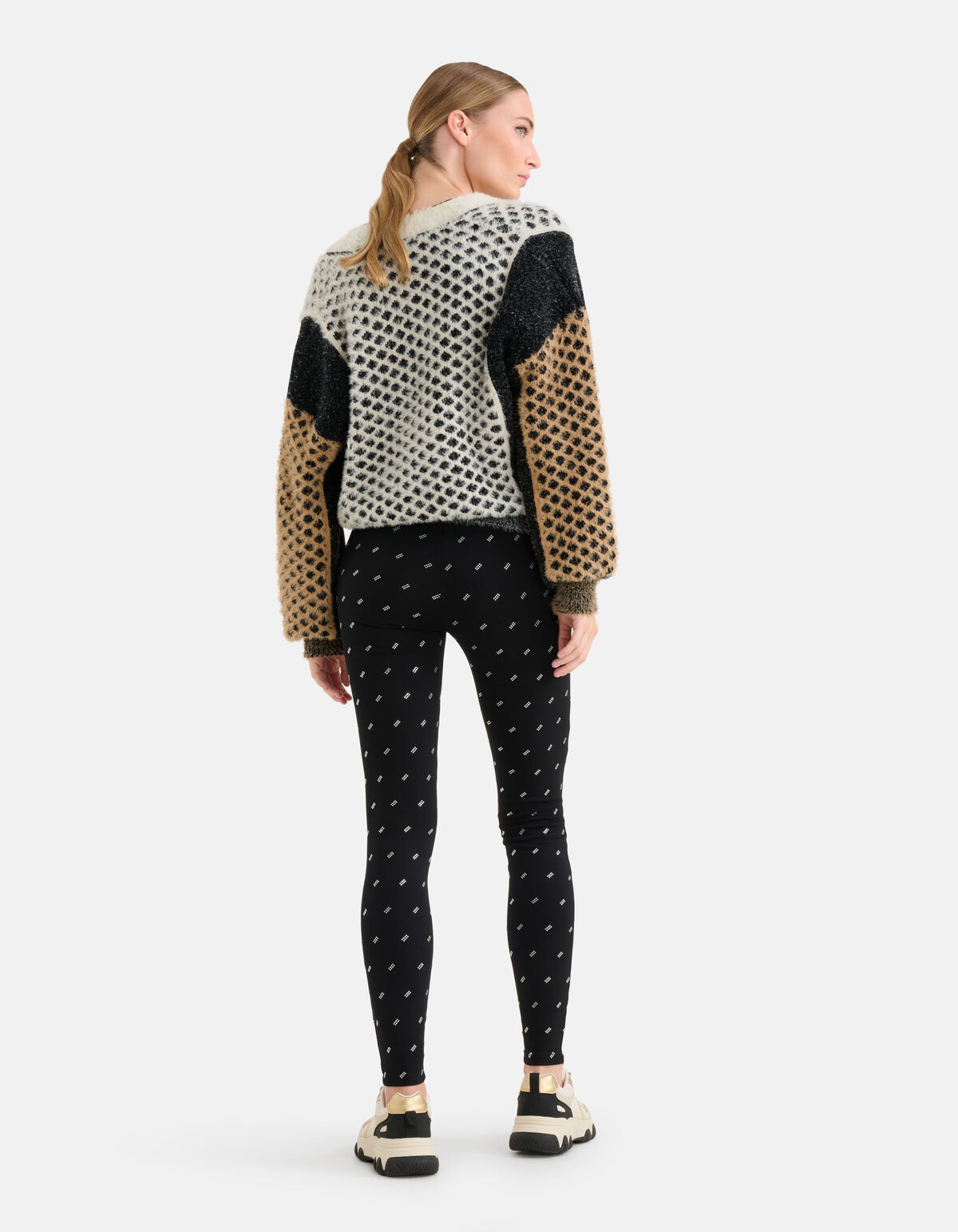 Soft Jacquard Vest Zwart By Mieke SHOEBY WOMEN