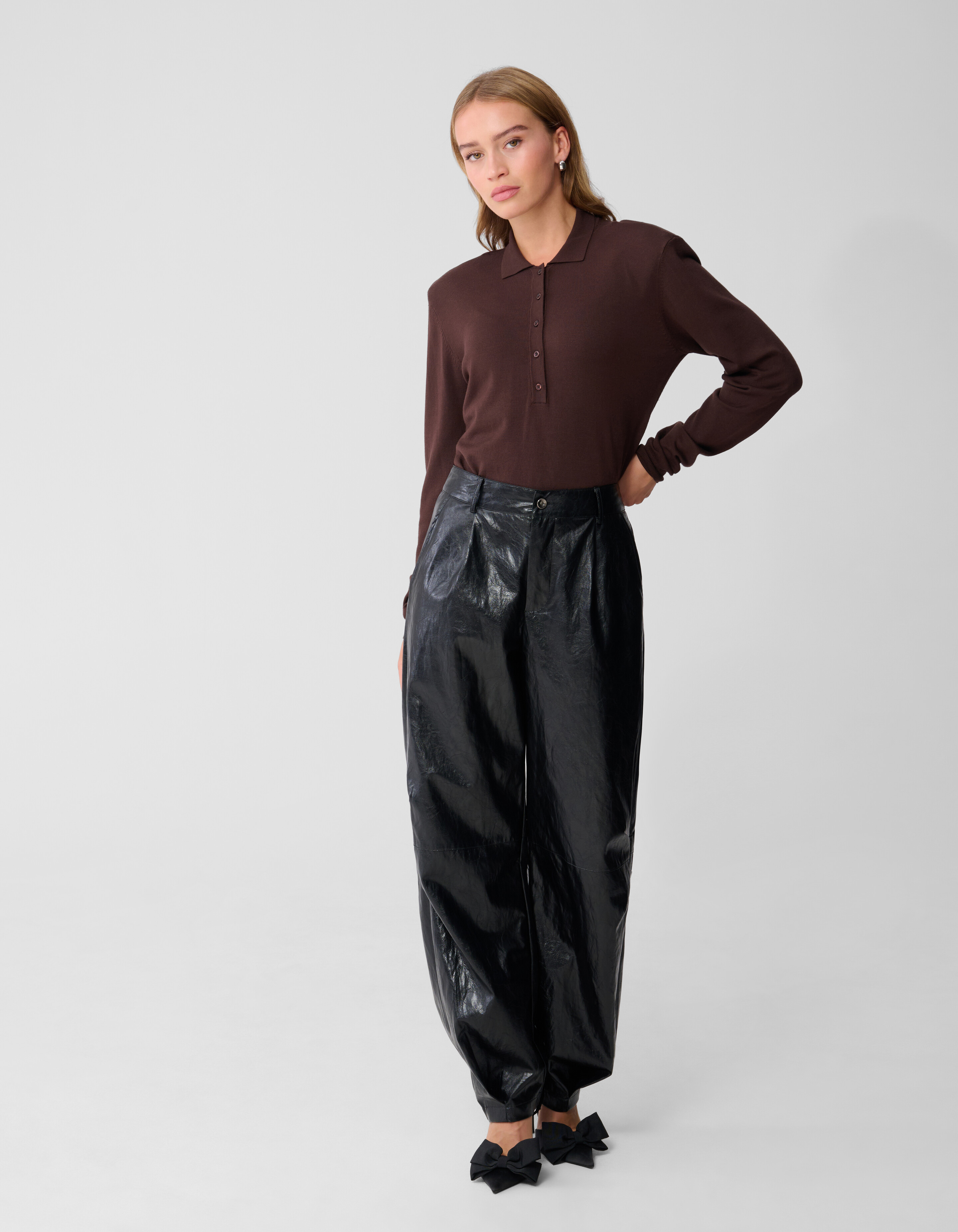 Vegan Leren Barrel Fit Broek Zwart By Monica SHOEBY WOMEN