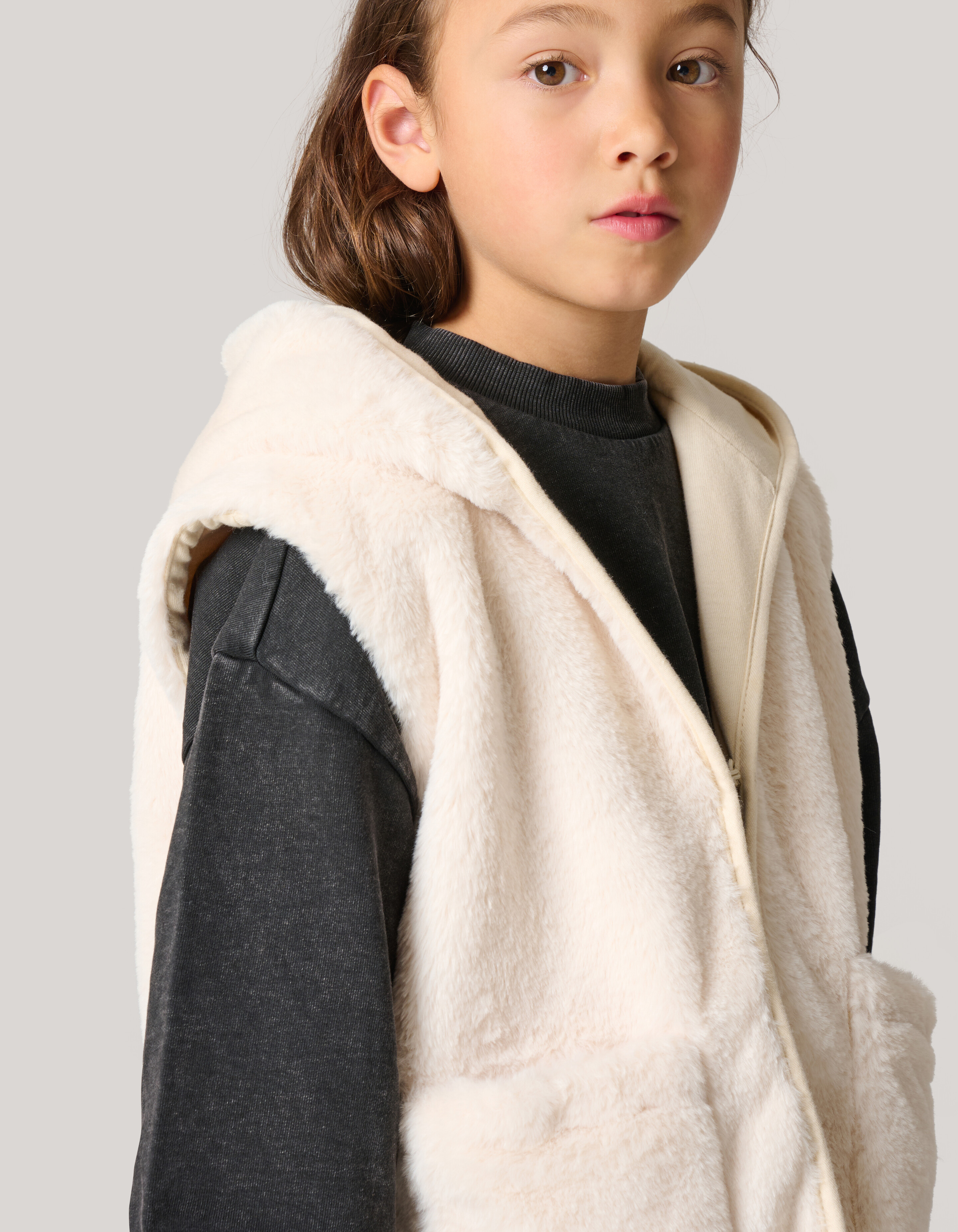 Faux Fur Vest Gebroken Wit SHOEBY GIRLS