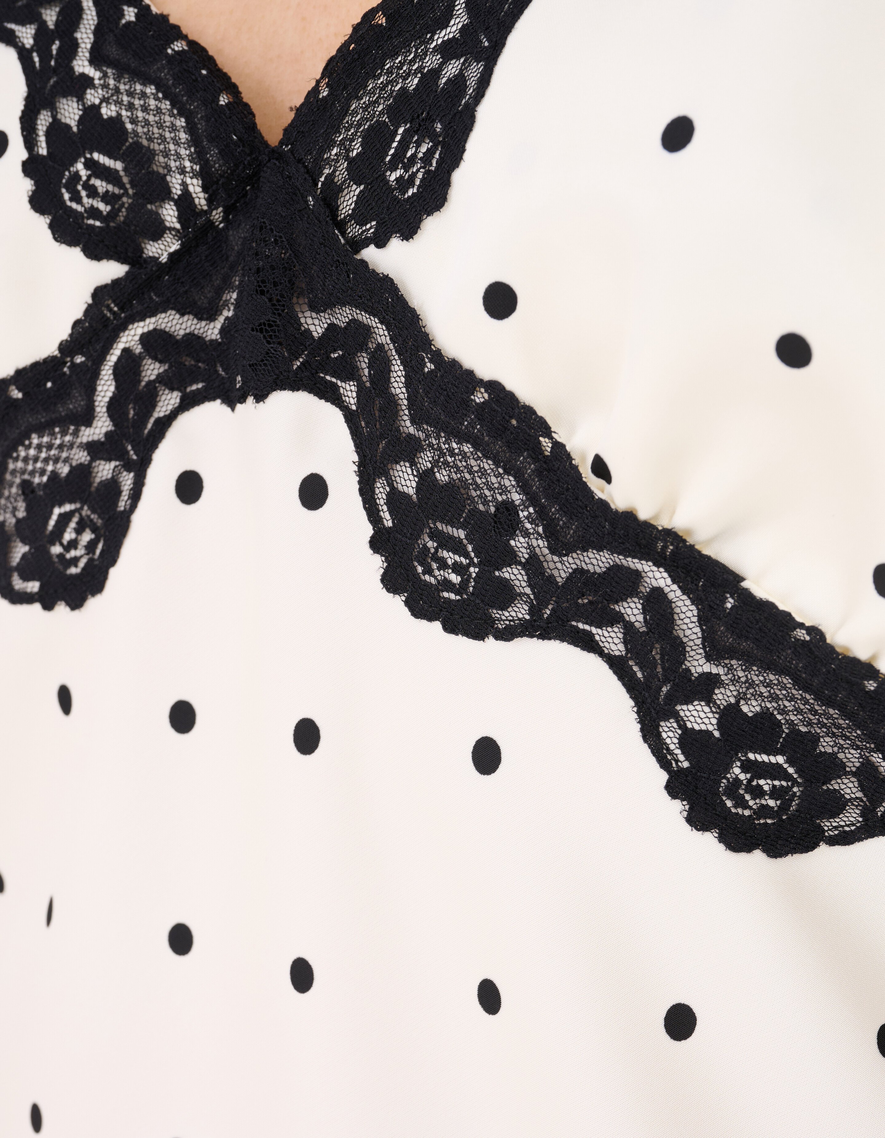 Polkadot Maxi Jurk Gebroken Wit By Monica SHOEBY WOMEN