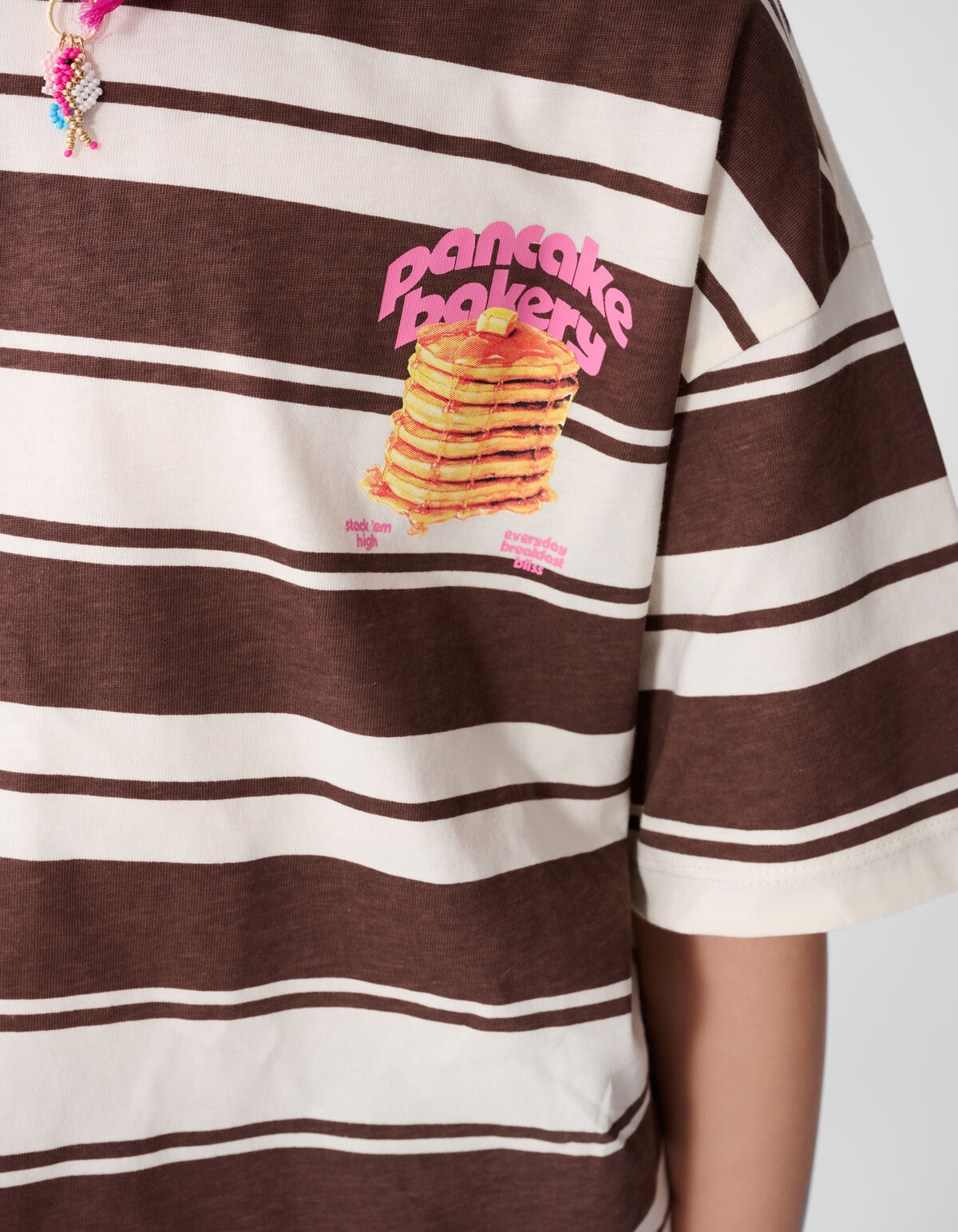 Pancake Bakery Artwork T-shirt Bruin SHOEBY GIRLS