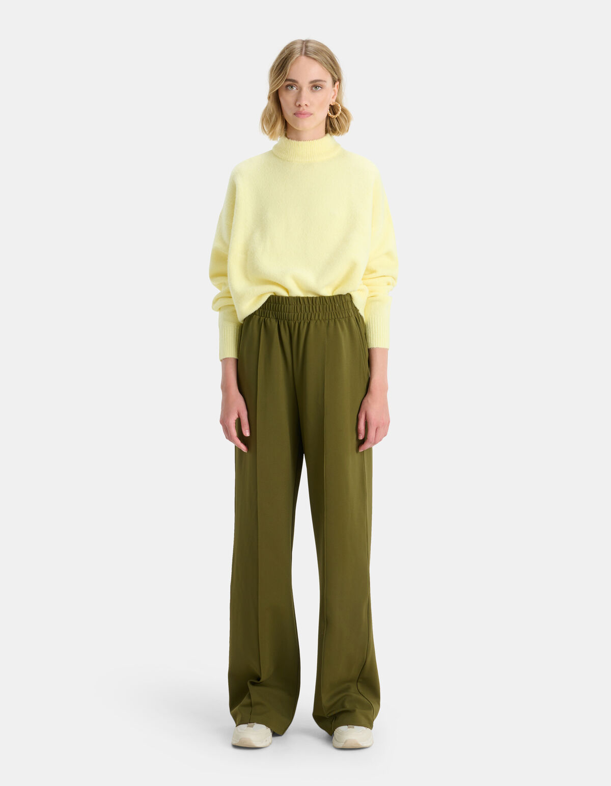 Solid Pullover SHOEBY WOMEN