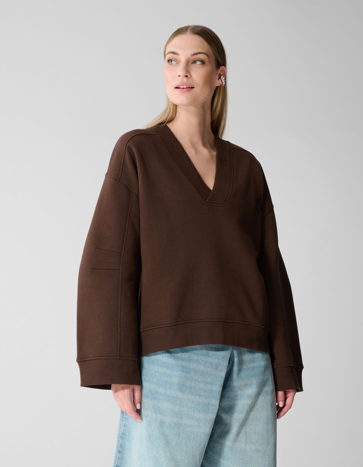 Oversized V-hals Sweater Donkerbruin SHOEBY WOMEN