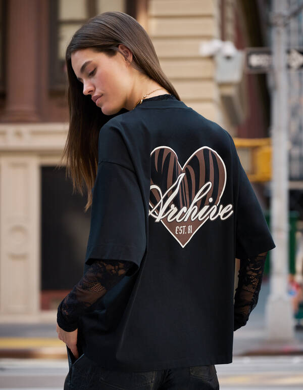 Heart Back Artwork T-shirt Zwart SHOEBY WOMEN