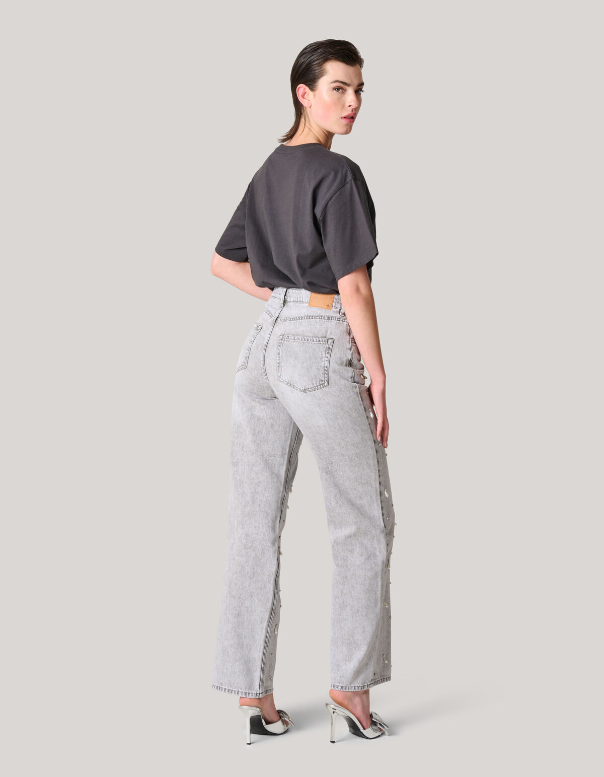 Embroidery Puff T-shirt Donkergrijs SHOEBY WOMEN