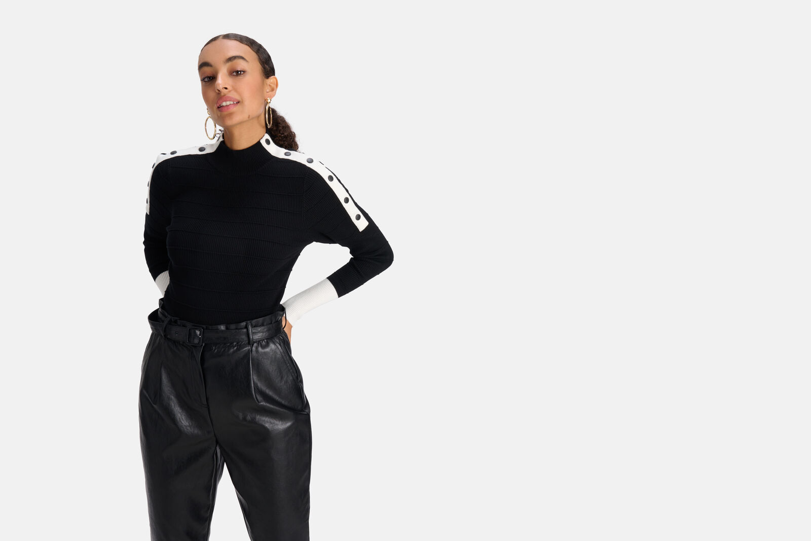 Kiki Col Pullover