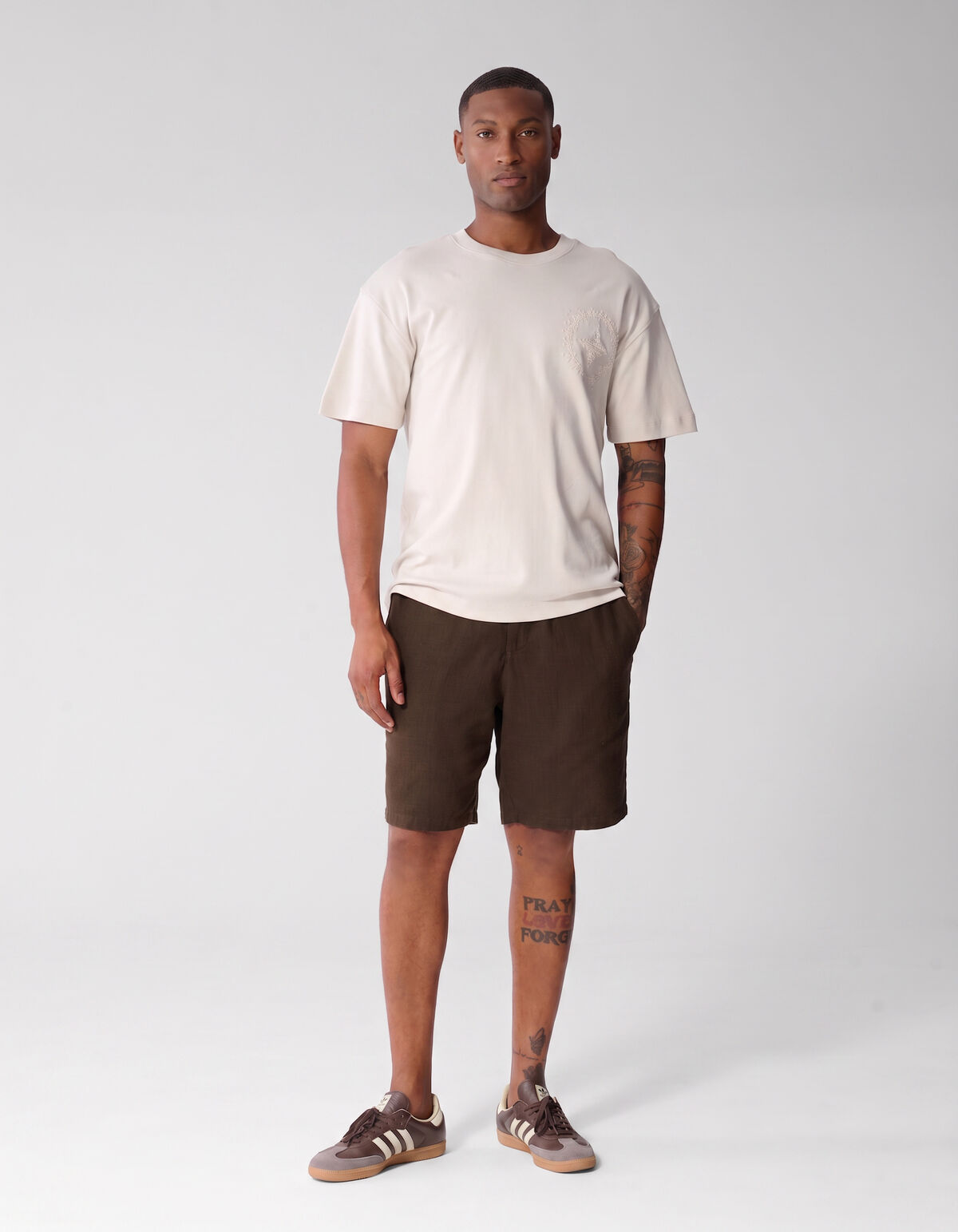 Embroidery Logo T-shirt Beige SHOEBY MEN