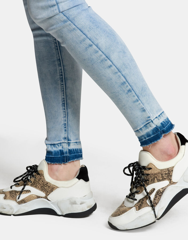 Amy Bleachy Skinny Jeans