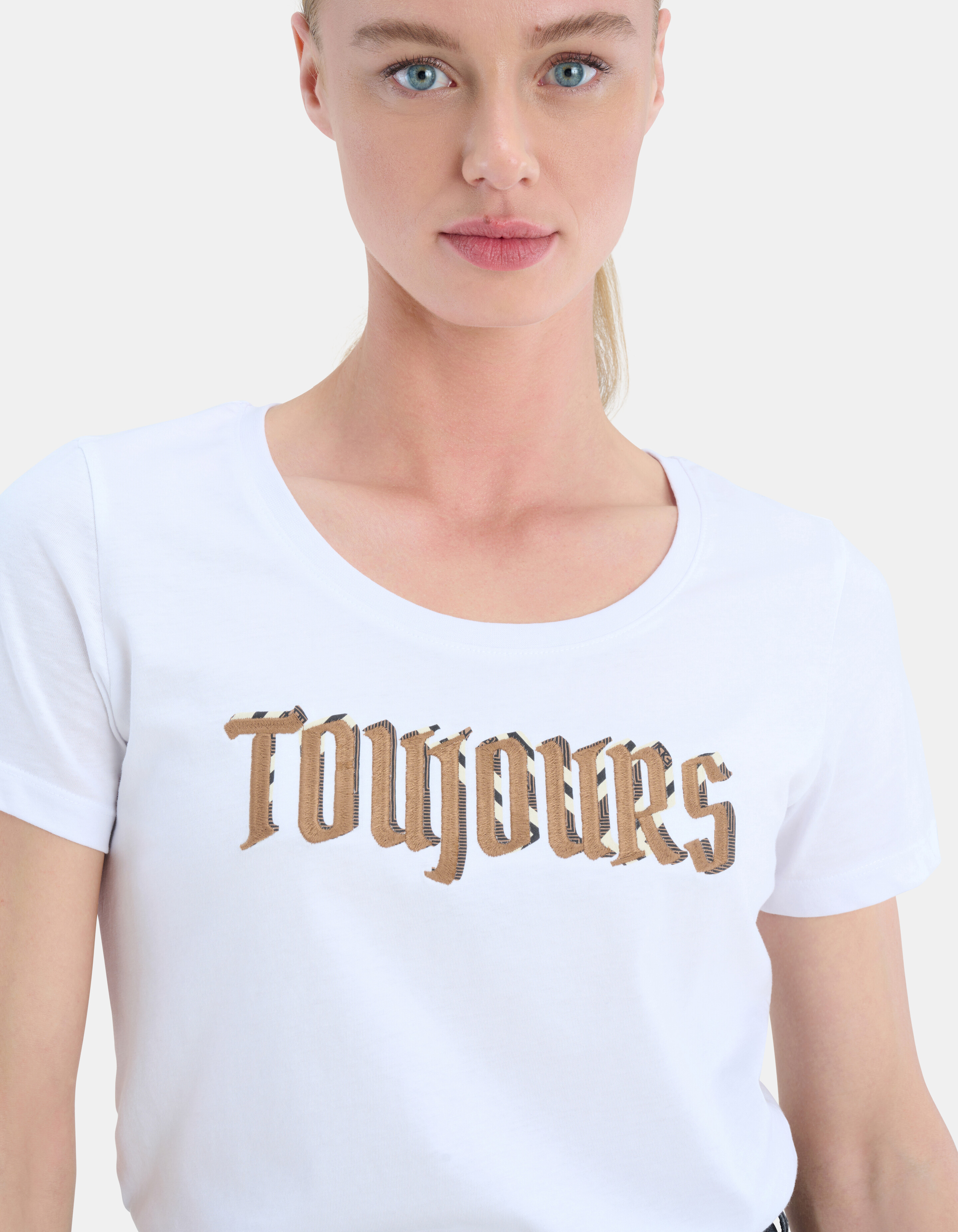 Toujours T-shirt Wit SHOEBY WOMEN