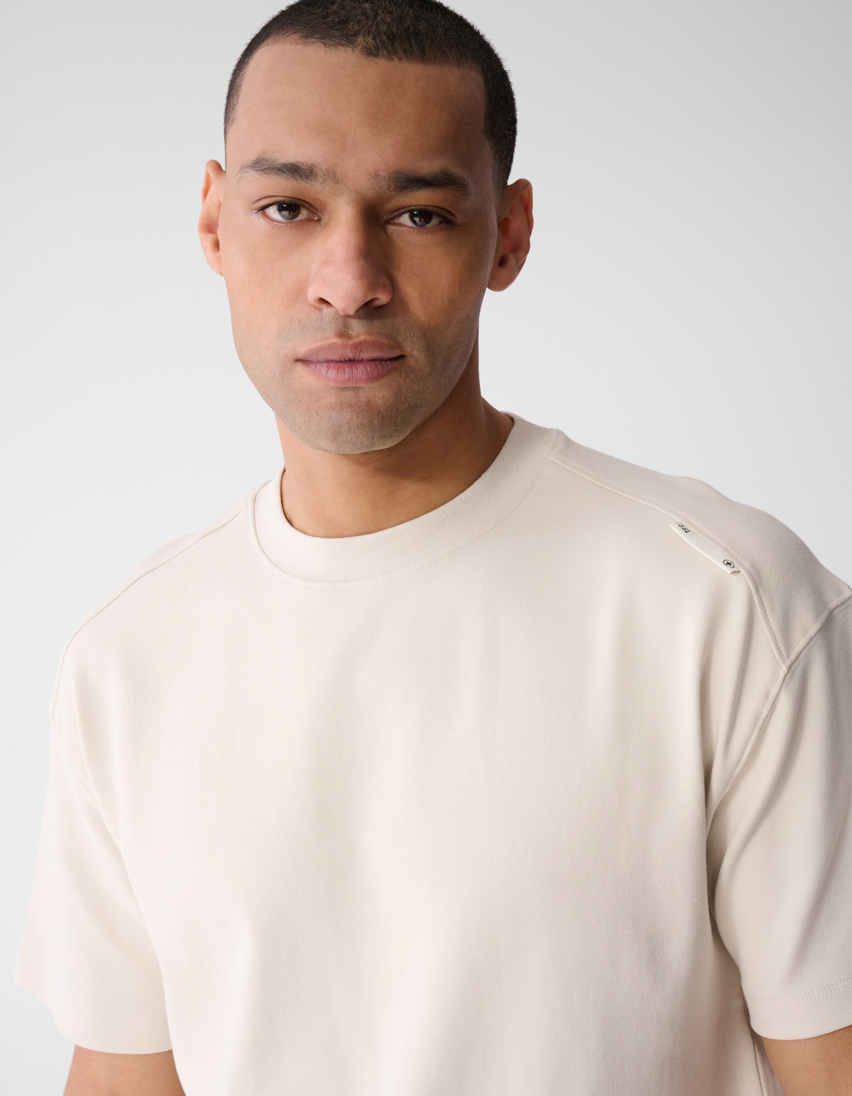 Basis Relaxed Fit T-shirt Beige SHOEBY MEN