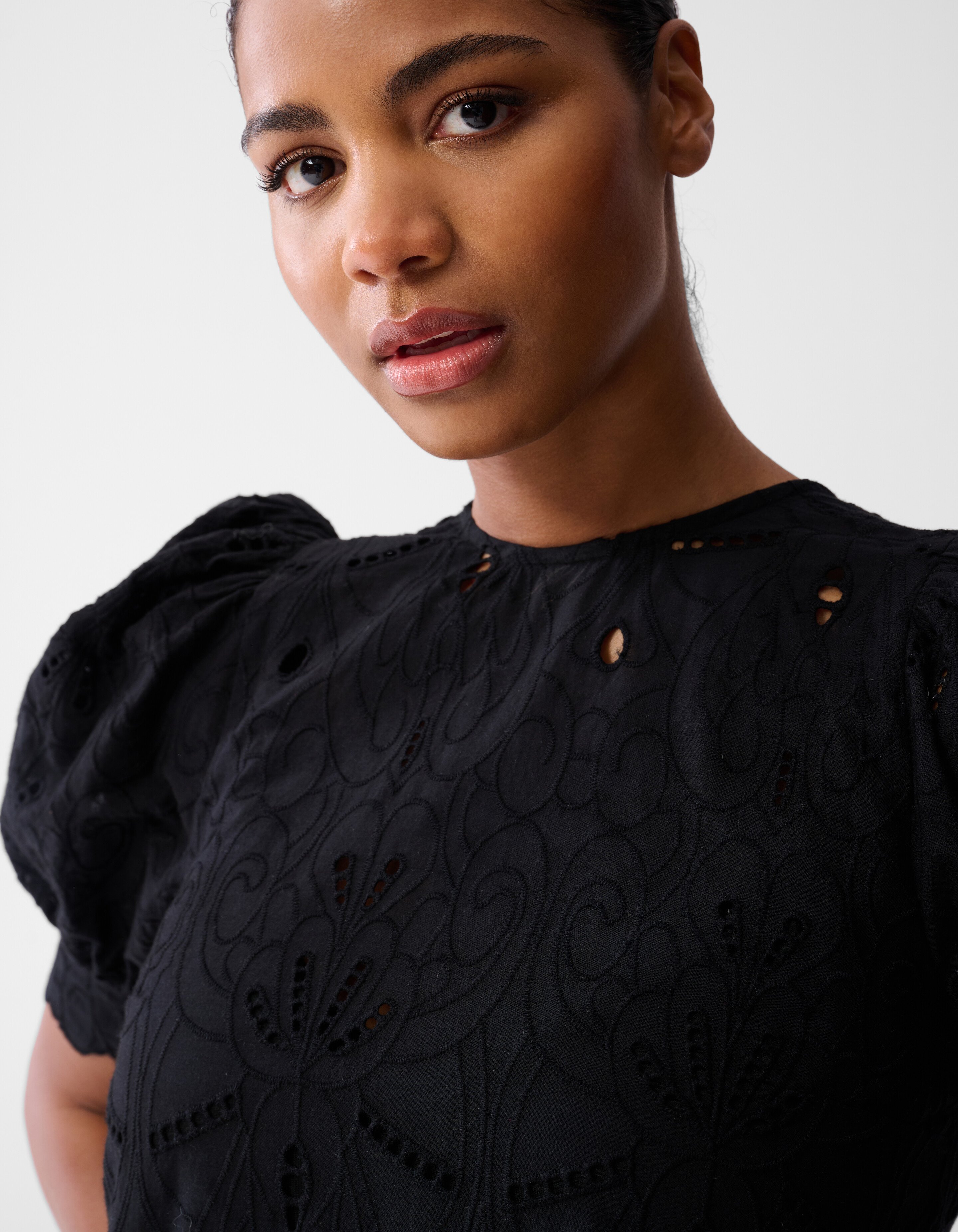 Embroidery Mini Jurk Zwart By Fred SHOEBY WOMEN