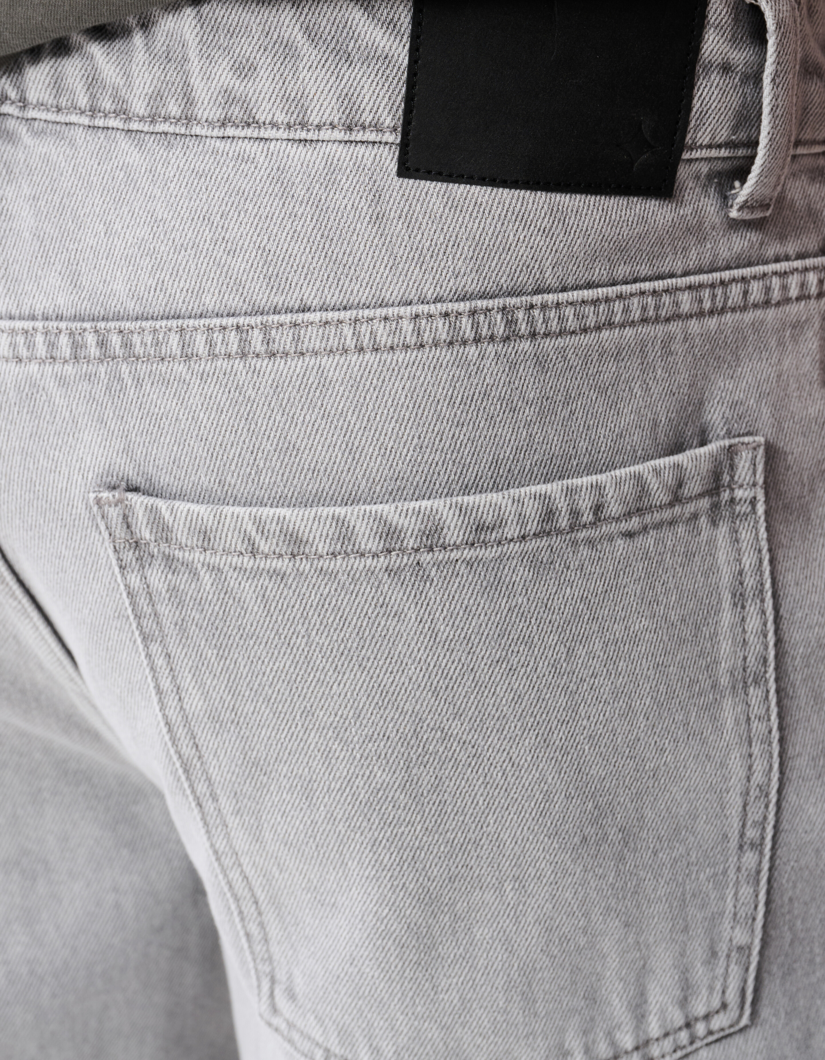 Loose Tapered Fit Jeans Lichtgrijs SHOEBY MEN