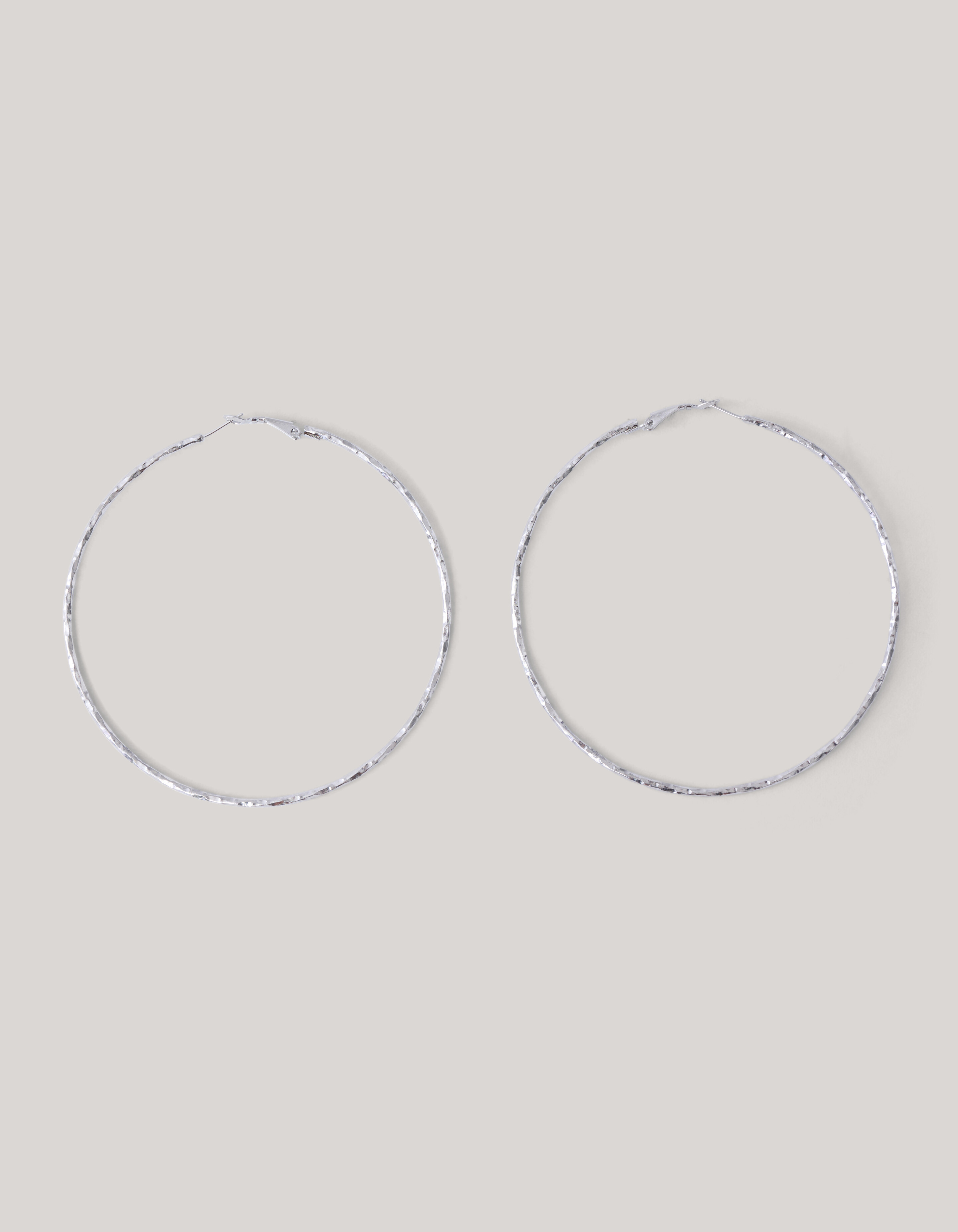 Hammered Hoop Oorbellen Zilver SHOEBY ACCESSOIRES