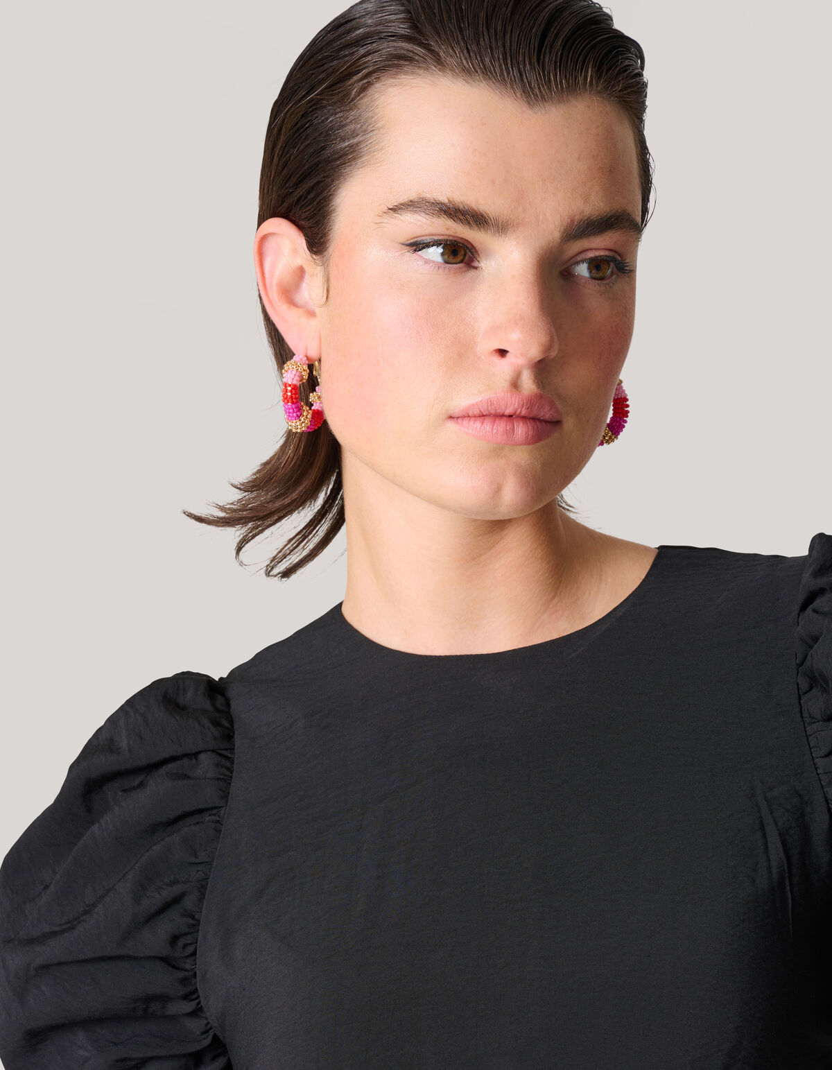 Beaded Hoop Oorbellen Roze SHOEBY ACCESSOIRES