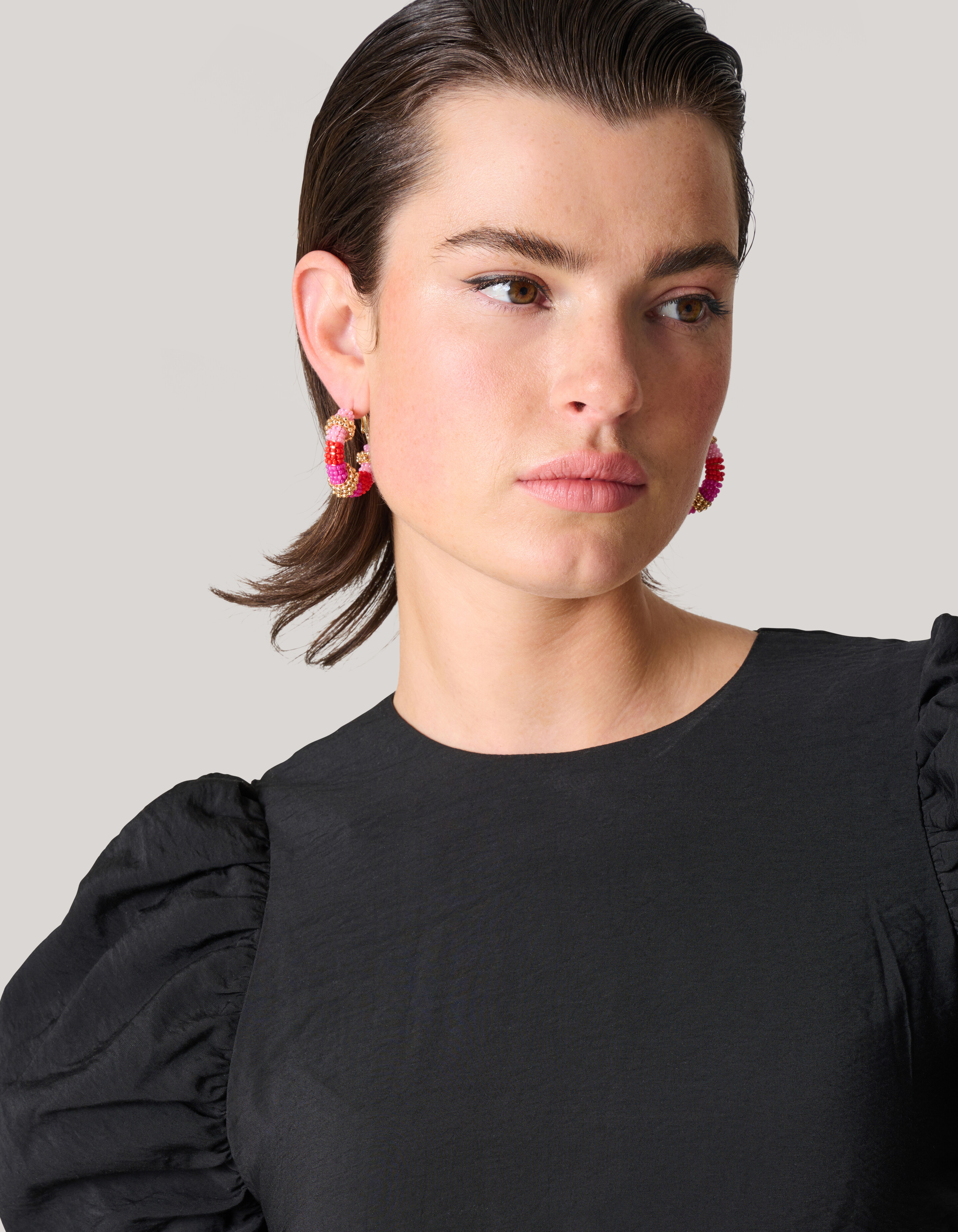 Beaded Hoop Oorbellen Roze SHOEBY ACCESSOIRES