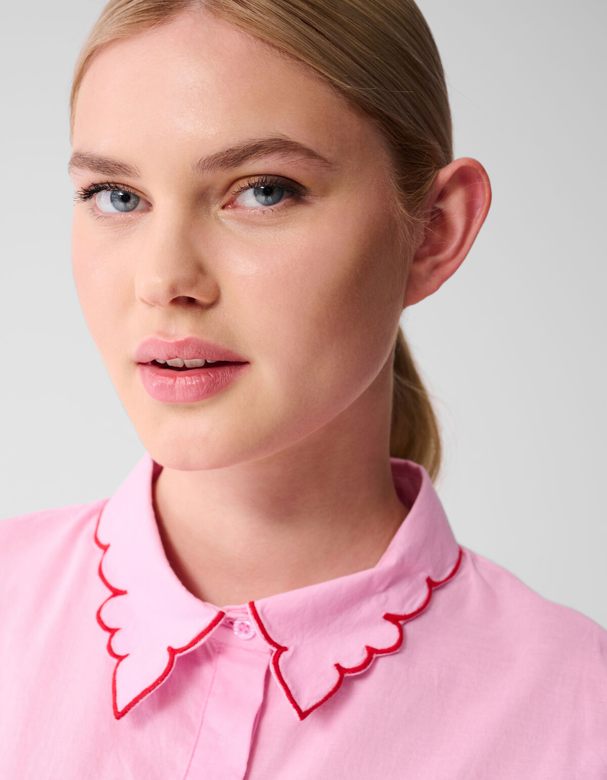 Embroidery Ruffle Top Roze SHOEBY WOMEN