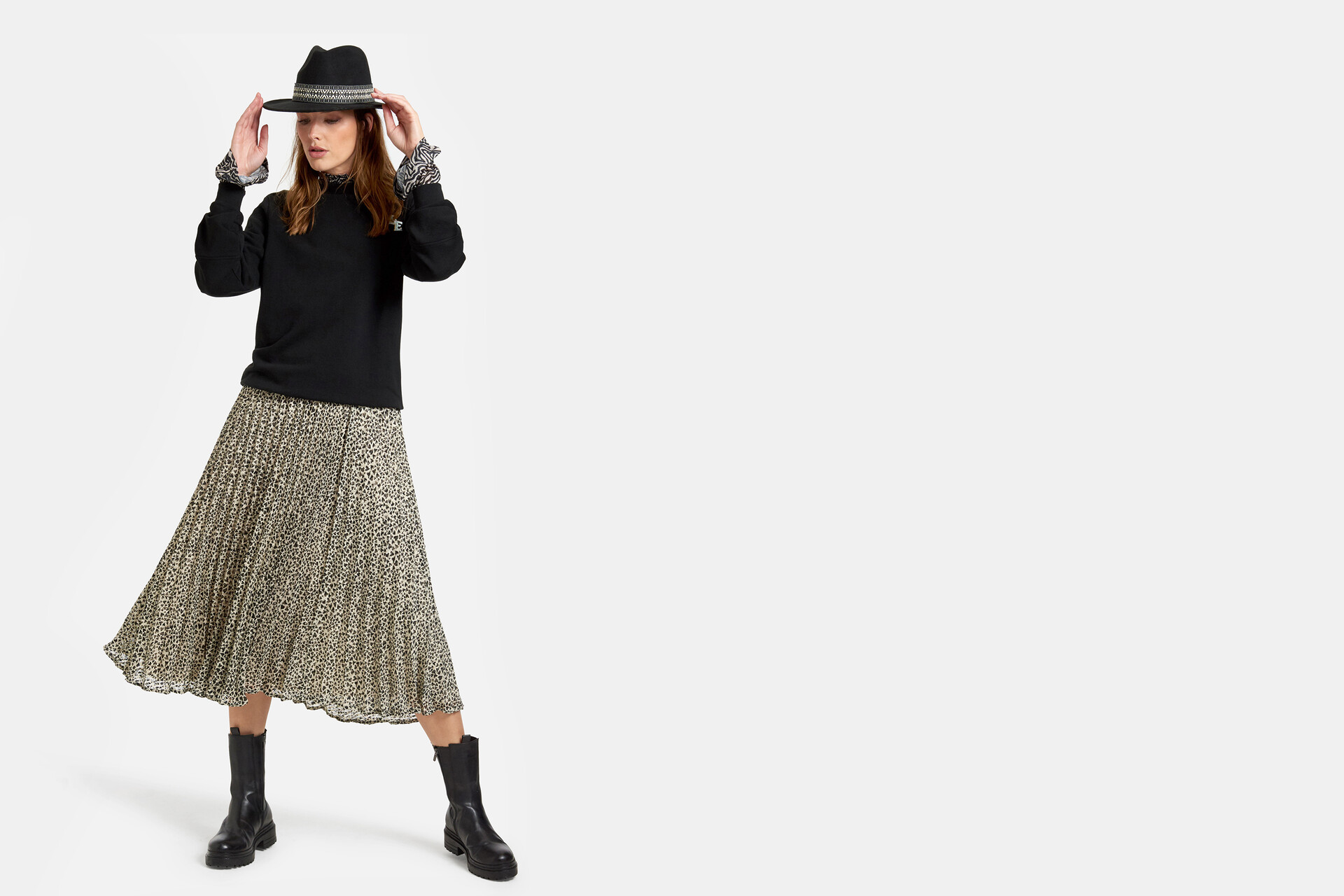 Week Sweater Eksept