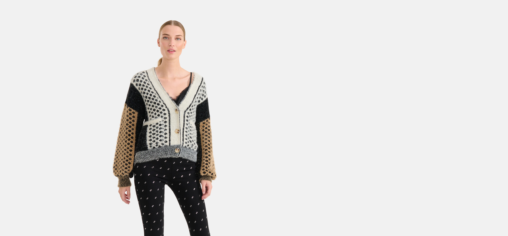 Soft Jacquard Vest Zwart By Mieke SHOEBY WOMEN