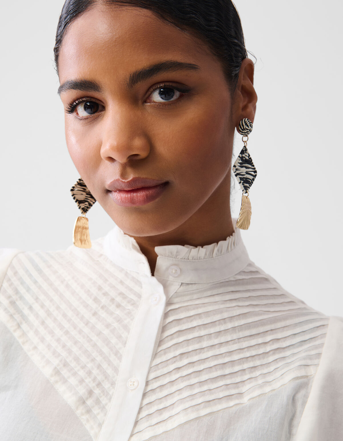 Pintuck Ruffle Top Gebroken Wit SHOEBY WOMEN