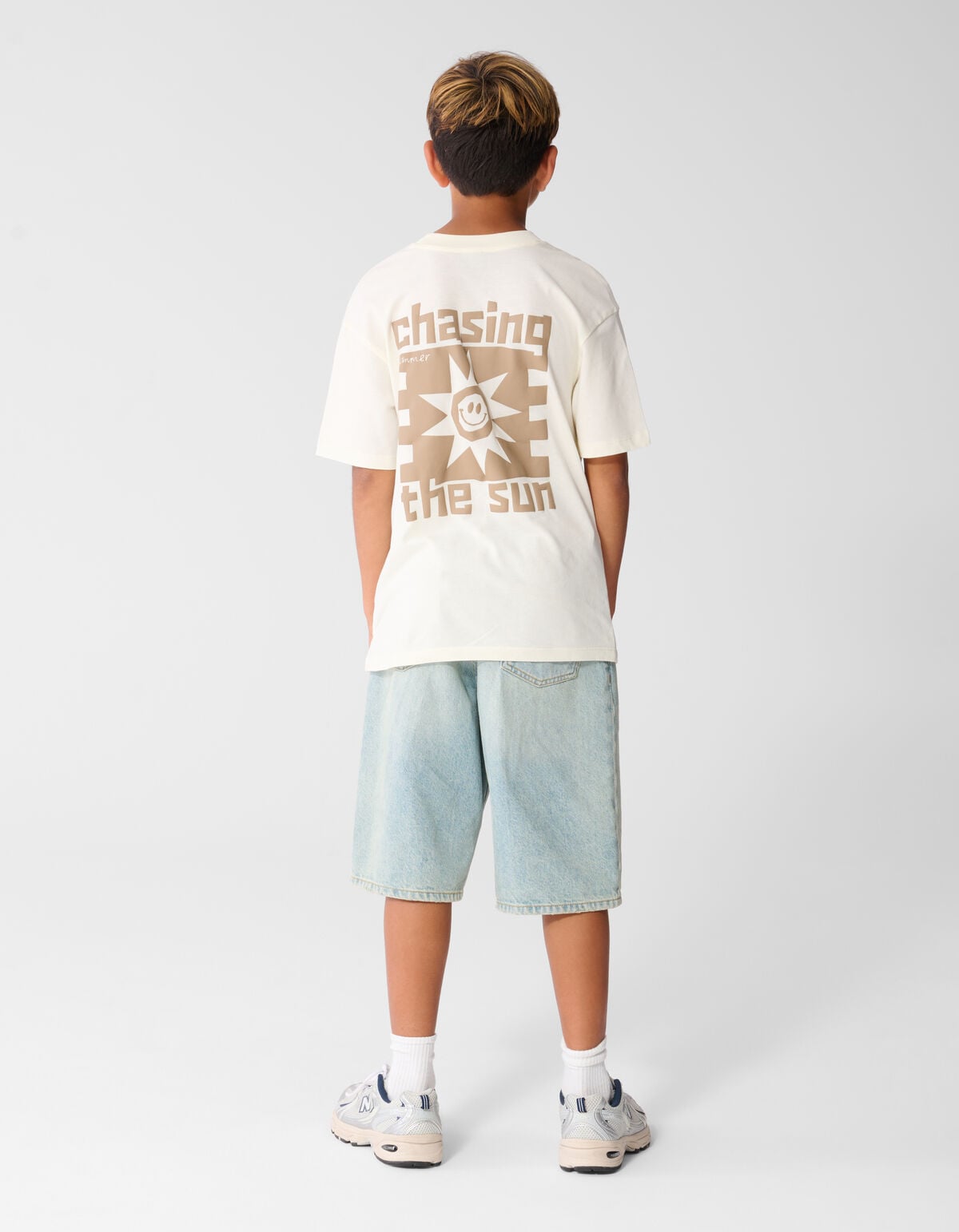 Chasing Artwork T-shirt Gebroken Wit SHOEBY BOYS