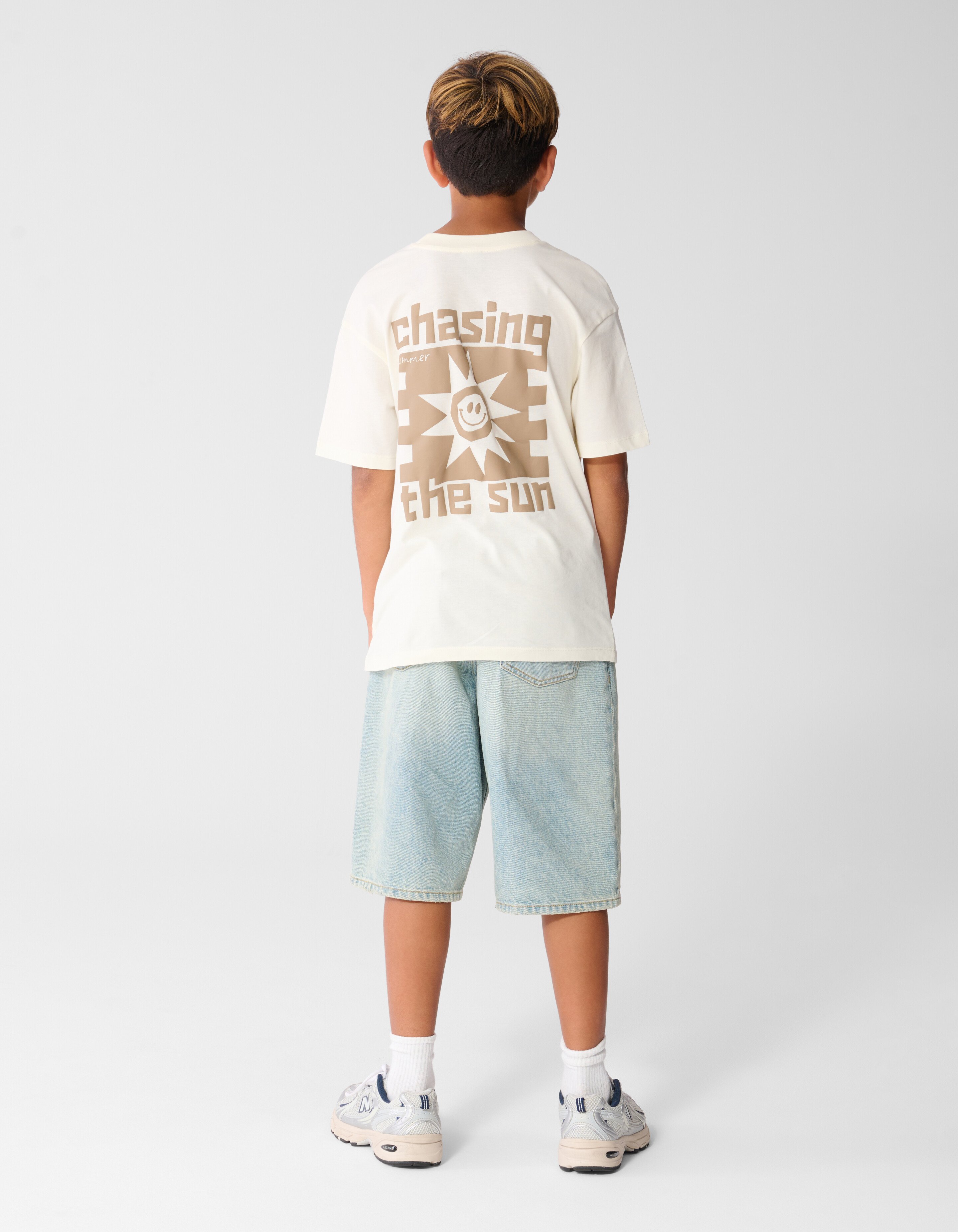 Chasing Artwork T-shirt Gebroken Wit SHOEBY BOYS