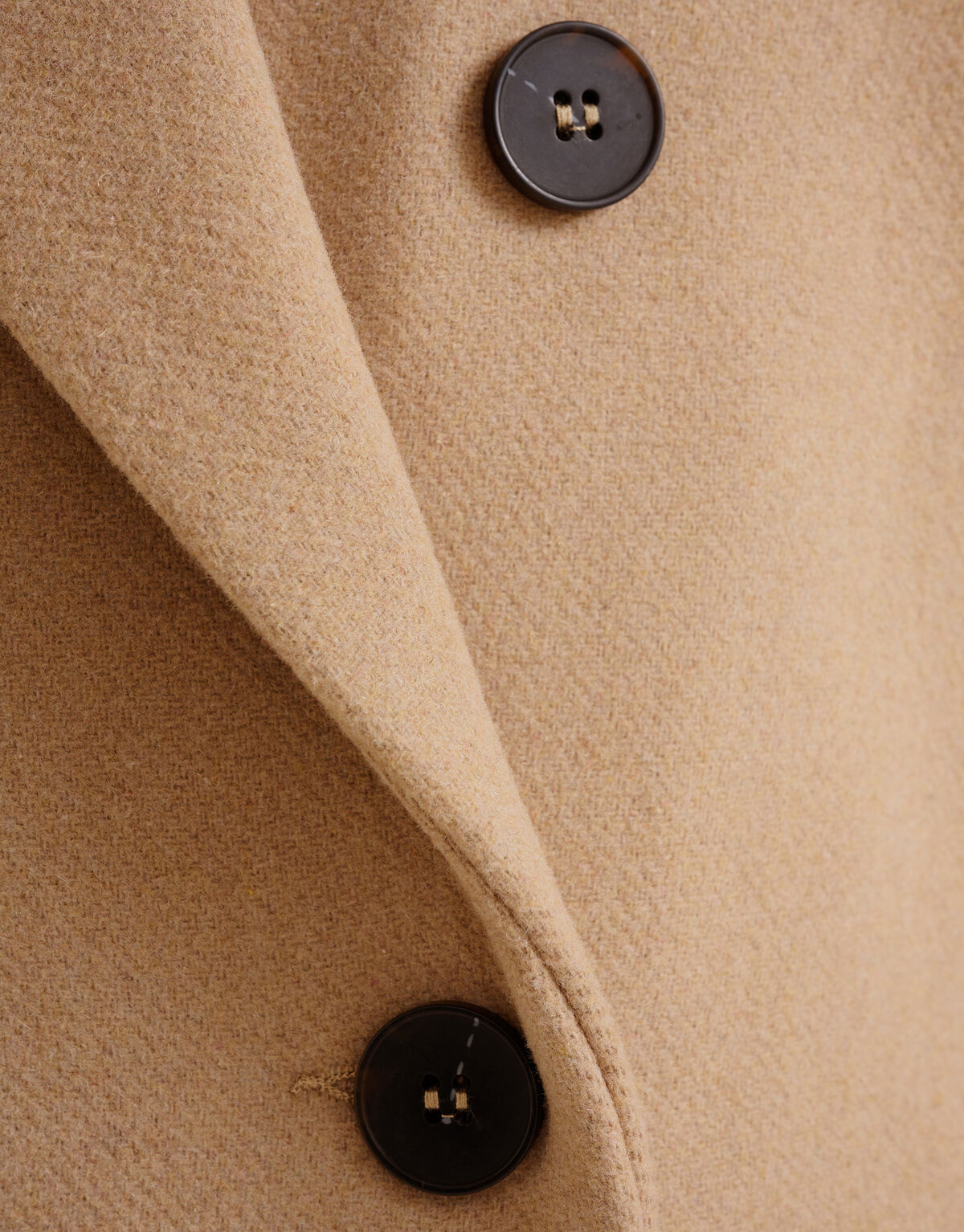 Oversized Jas Beige By Monica SHOEBY WOMEN