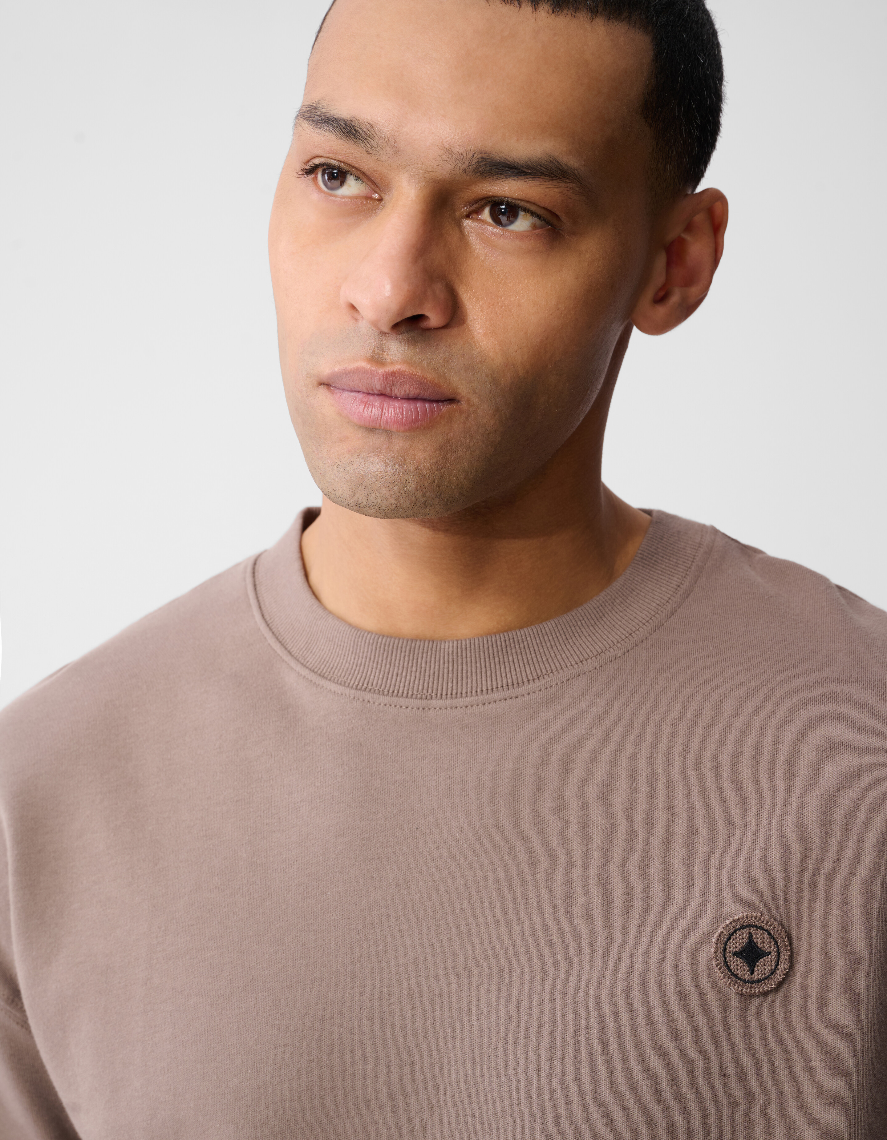 Embroidery Badge T-shirt Lichtbruin SHOEBY MEN