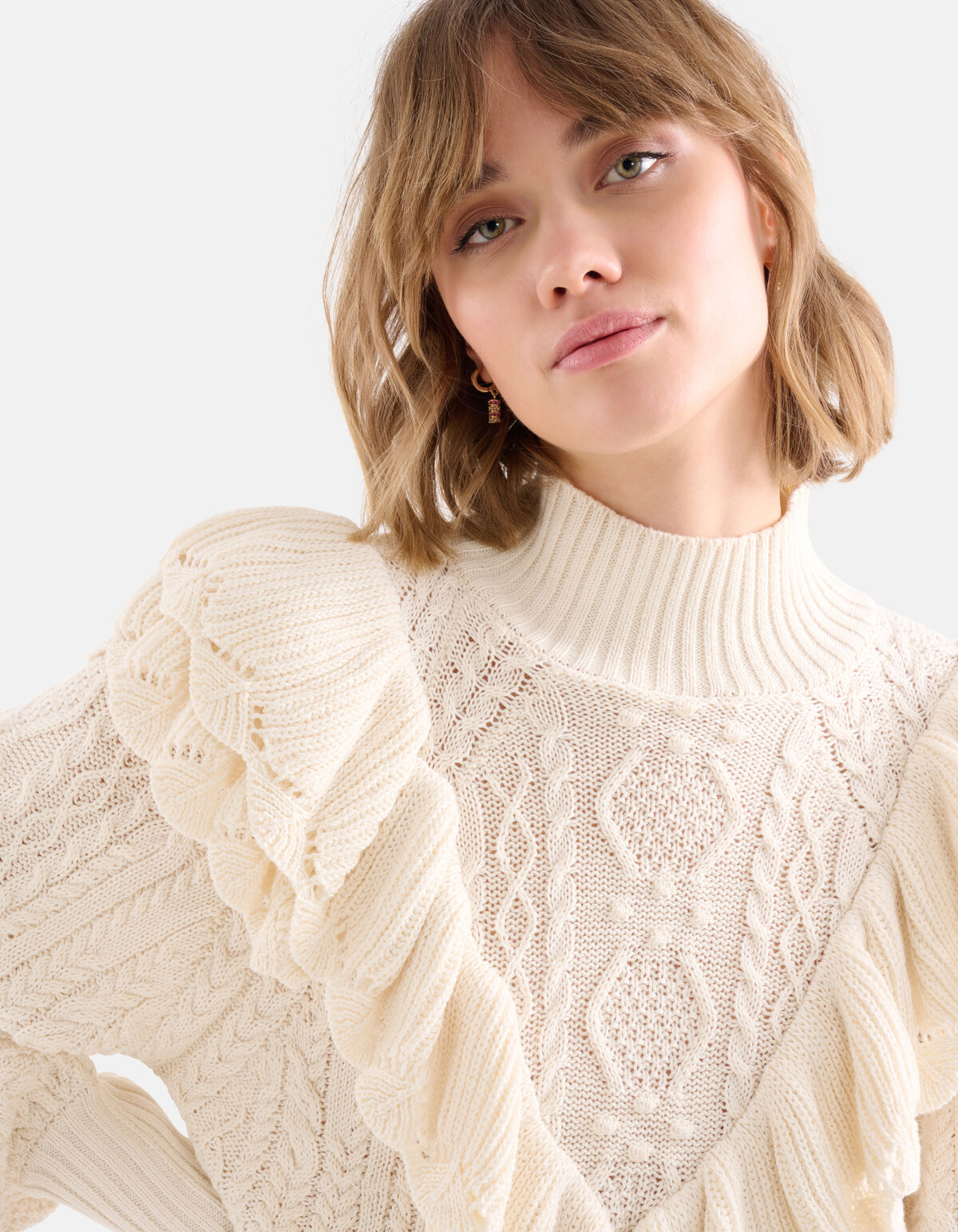 Ruffle Kabeltrui Gebroken Wit SHOEBY WOMEN