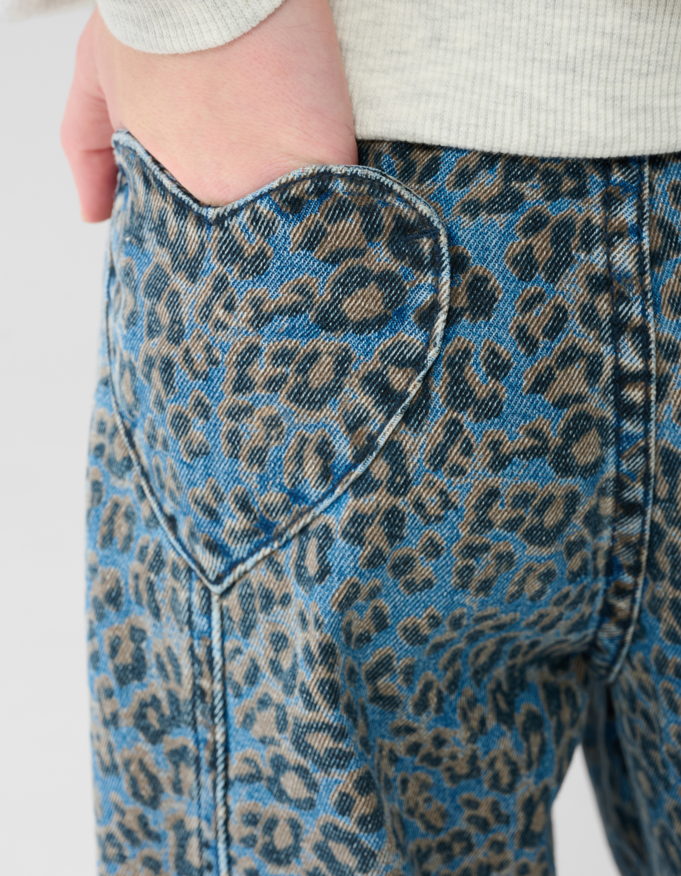 Leopard Barrel Fit Jeans Blauw SHOEBY GIRLS
