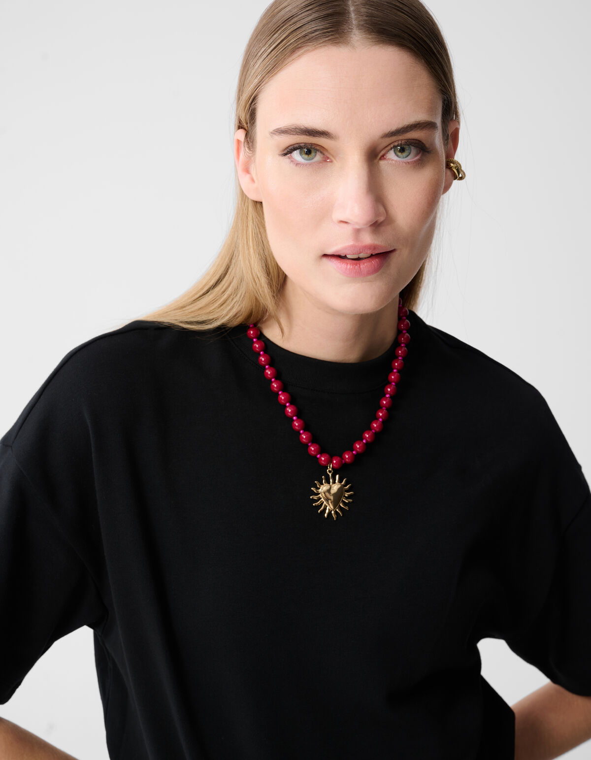 Beaded Sun Charm Ketting Rood SHOEBY ACCESSOIRES