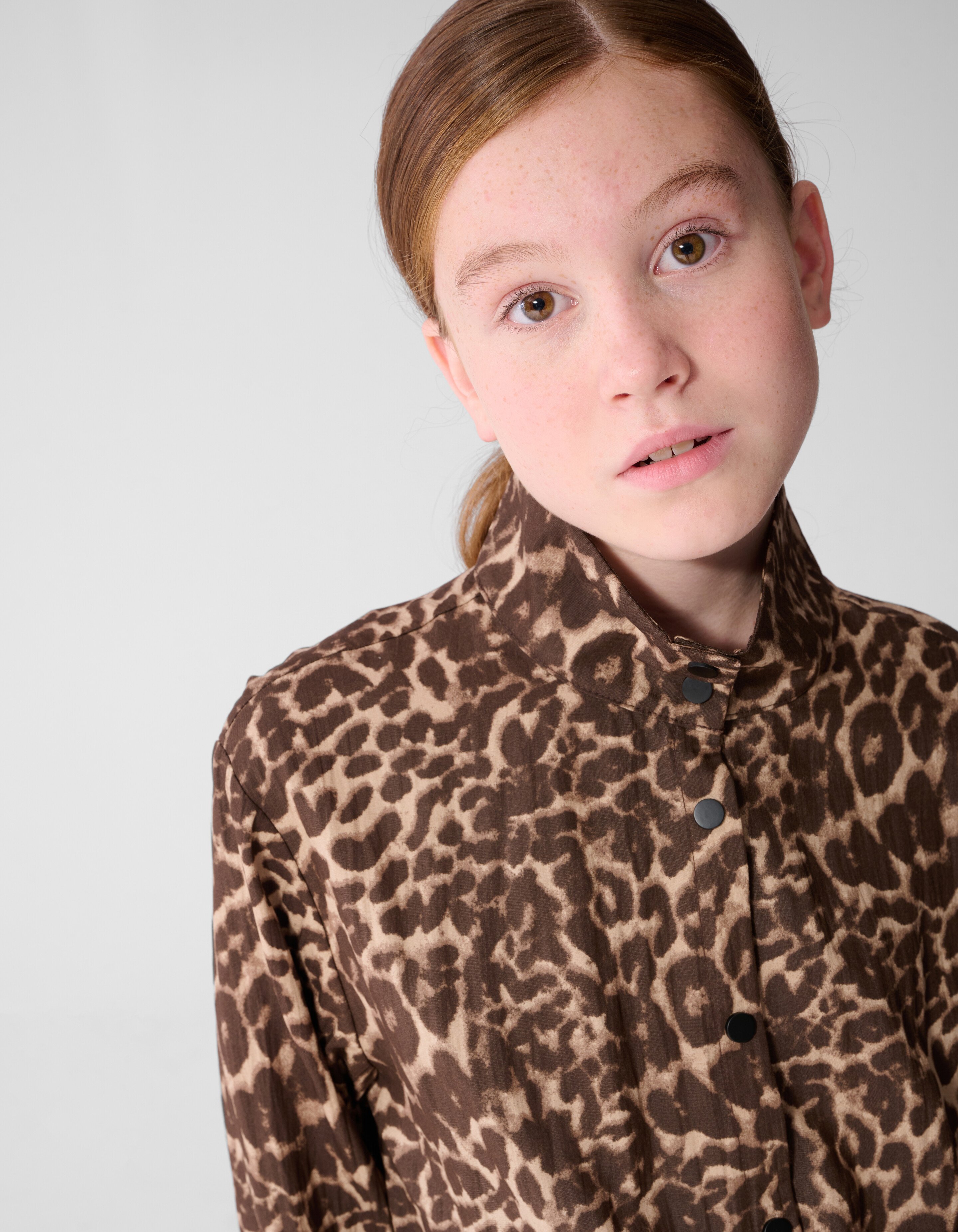 Leopard Funnel Neck Blouse Bruin SHOEBY GIRLS